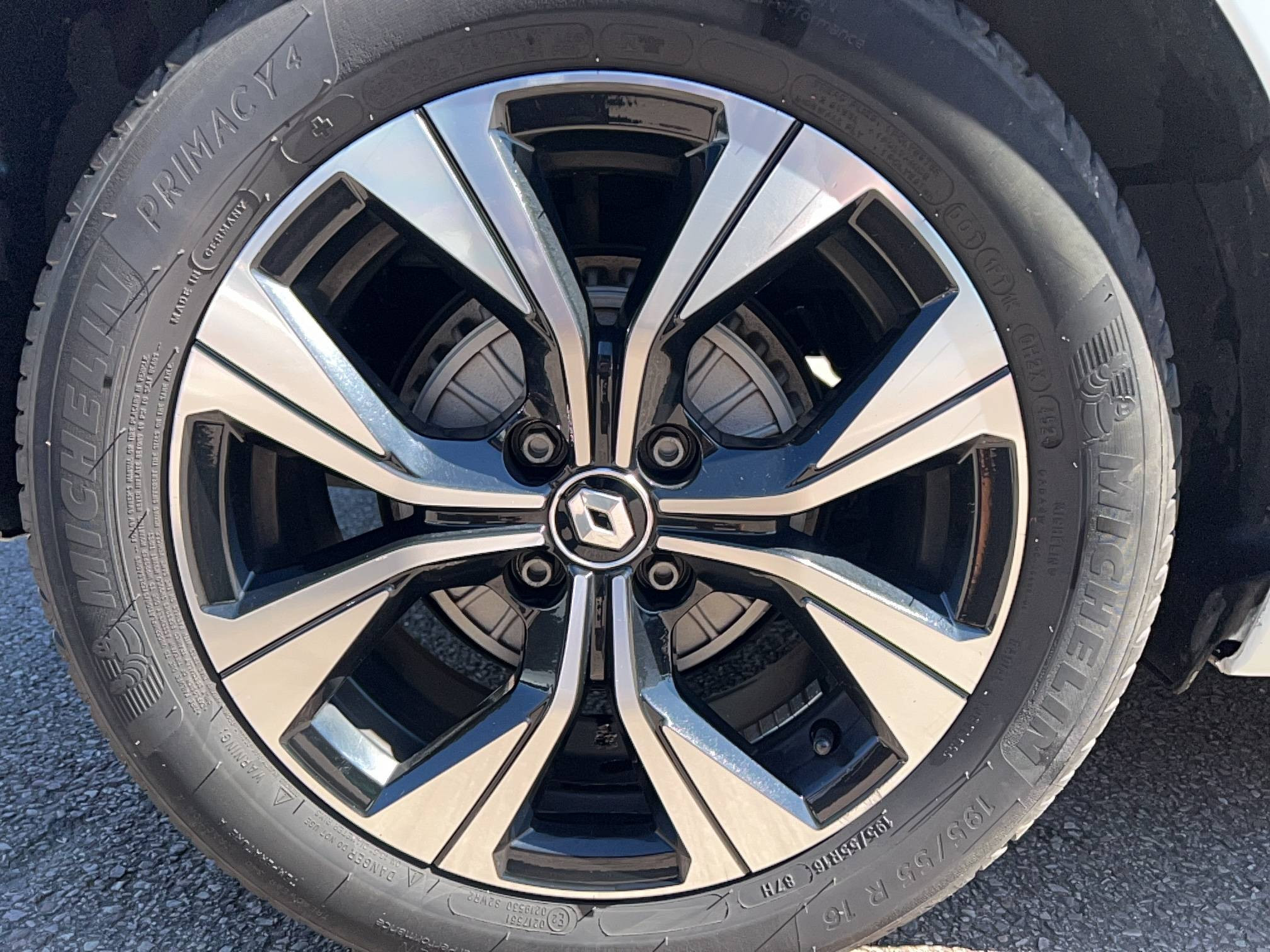 Vente en ligne Renault Clio 5 Clio Blue dCi 100 au prix de 13 991 €