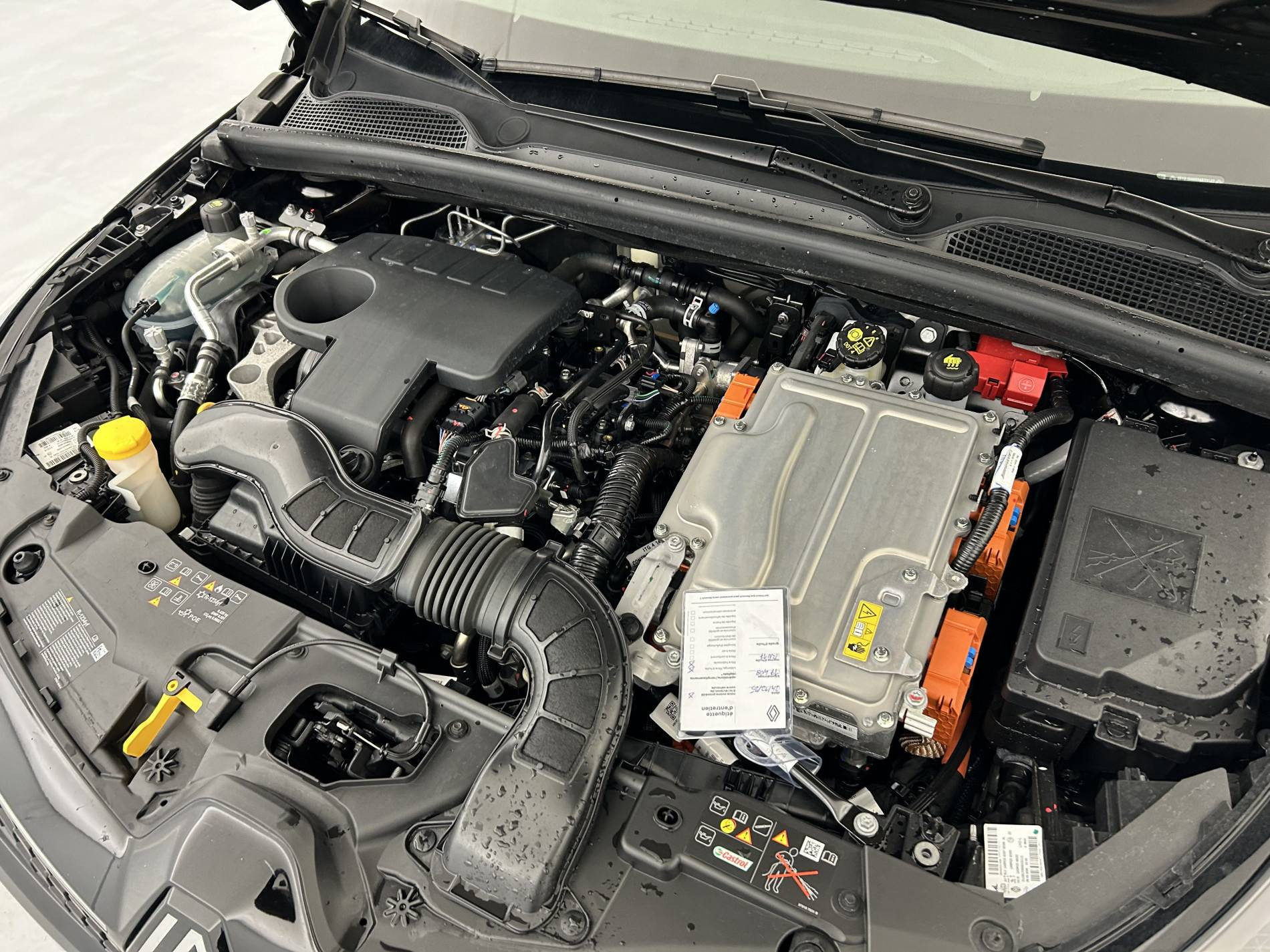 Vente en ligne Renault Clio 5 Clio E-Tech full hybrid 145 ch GSR2 au prix de 19 590 €