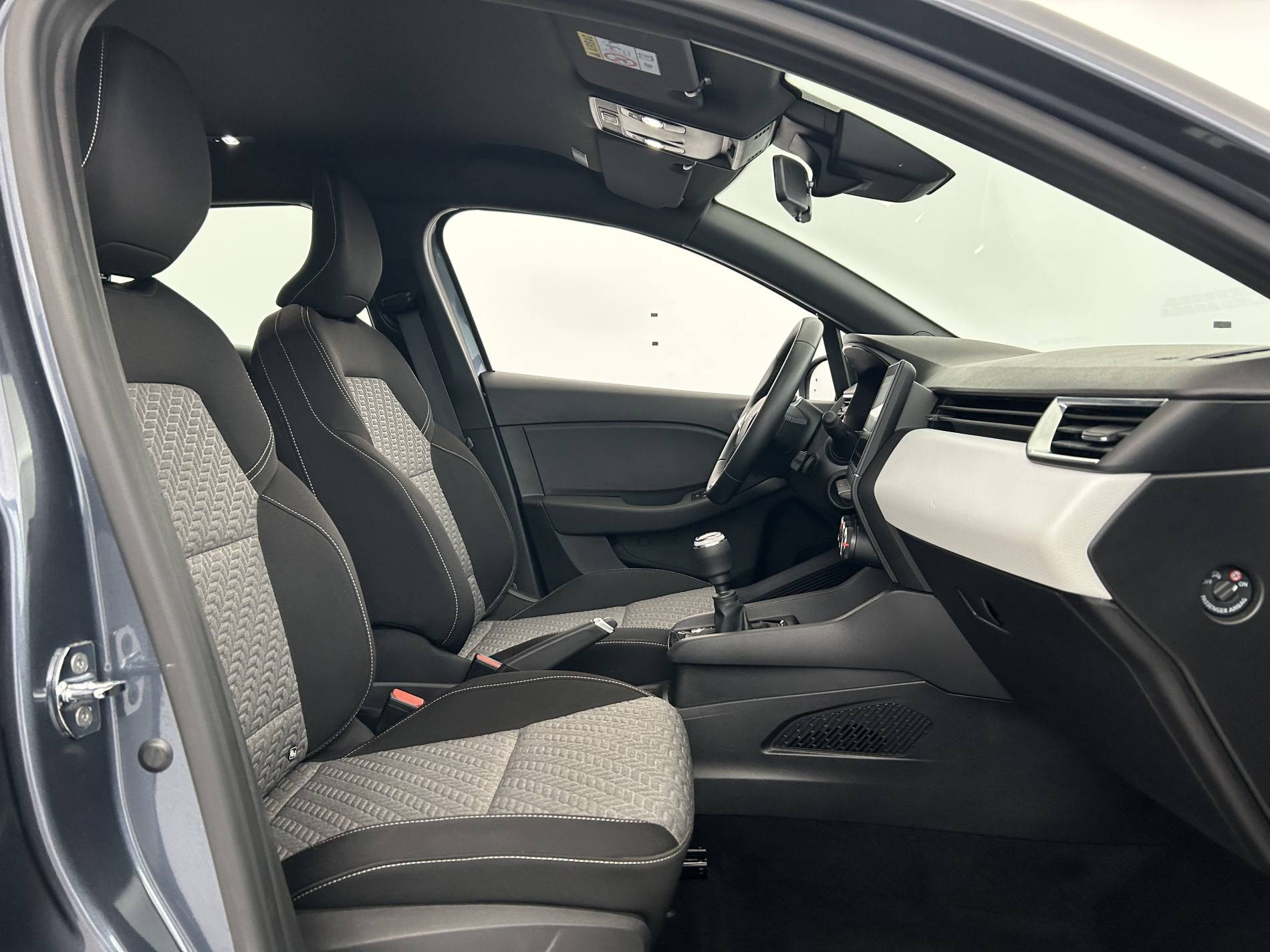 Vente en ligne Renault Clio 5 Clio TCe 90 - 21N au prix de 14 990 €