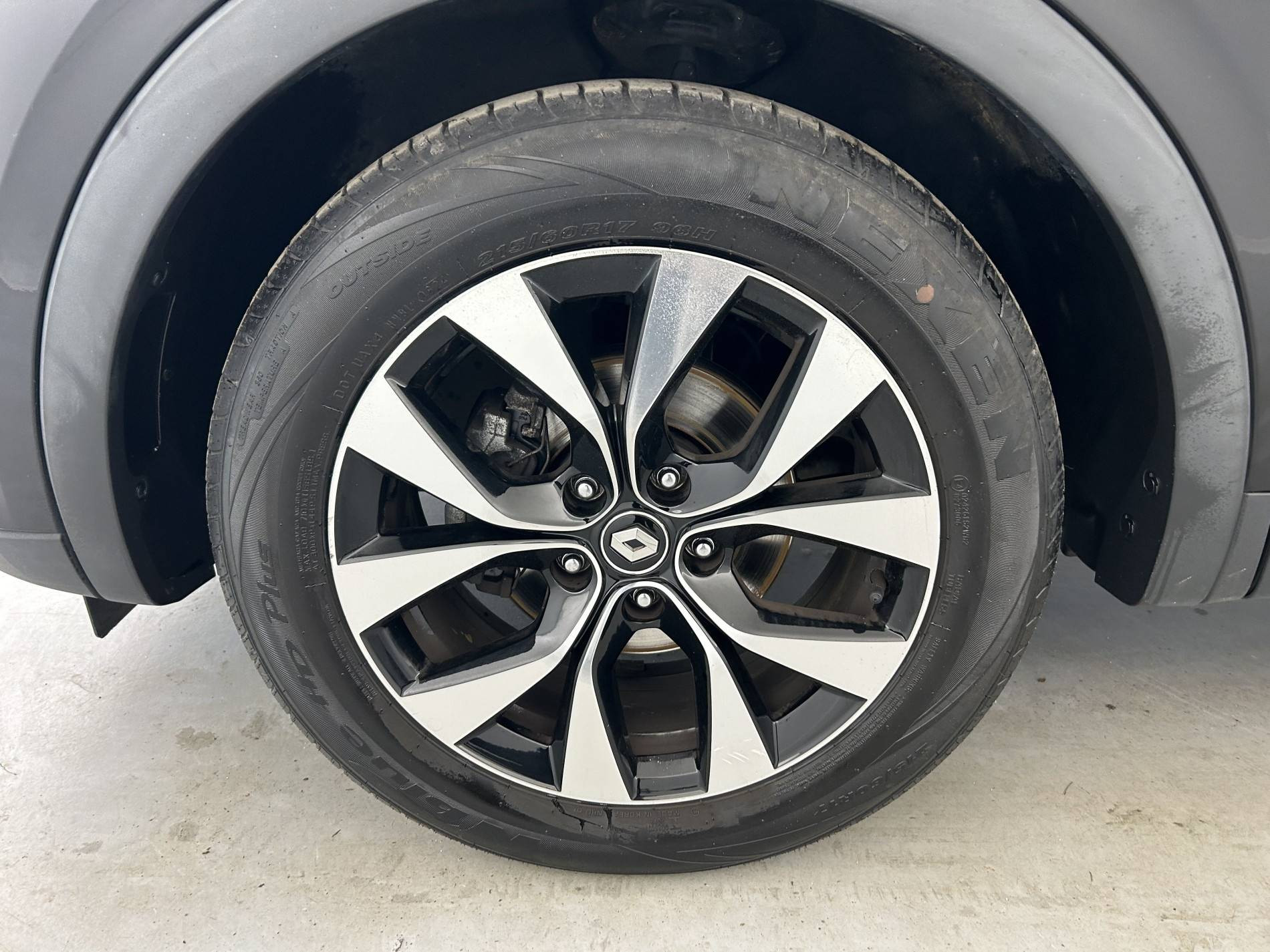 Vente en ligne Renault Arkana  mild hybrid 140 EDC FAP - 22 au prix de 19 590 €