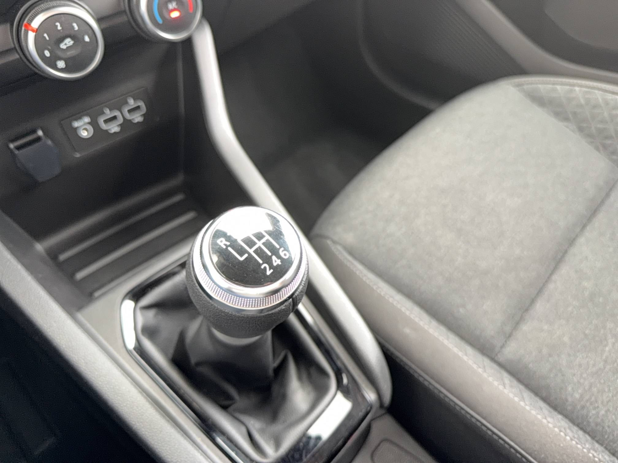 Vente en ligne Renault Clio 5 Clio TCe 90 au prix de 14 990 €
