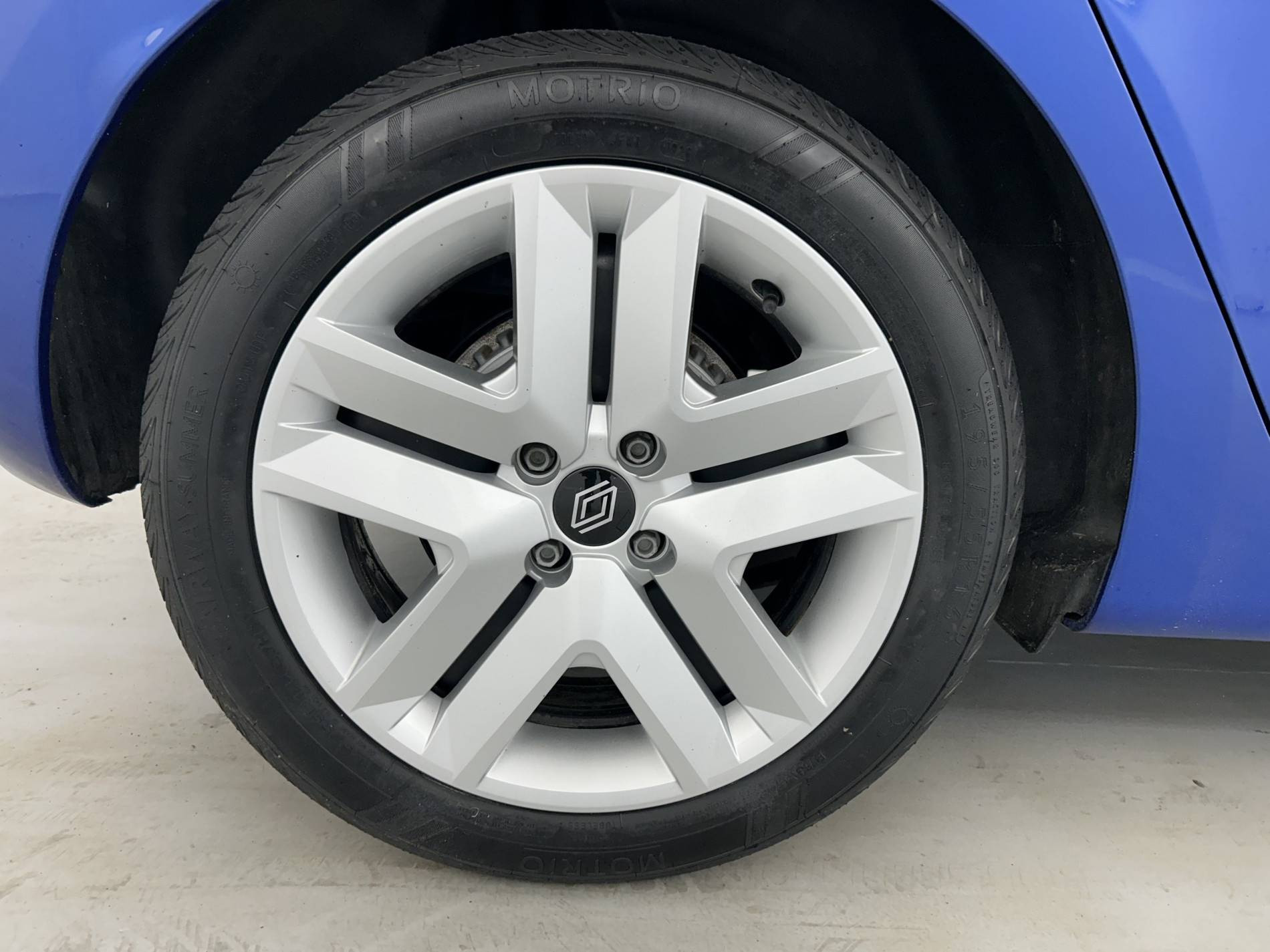 Vente en ligne Renault Clio 5 Clio dCi 100 au prix de 15 490 €