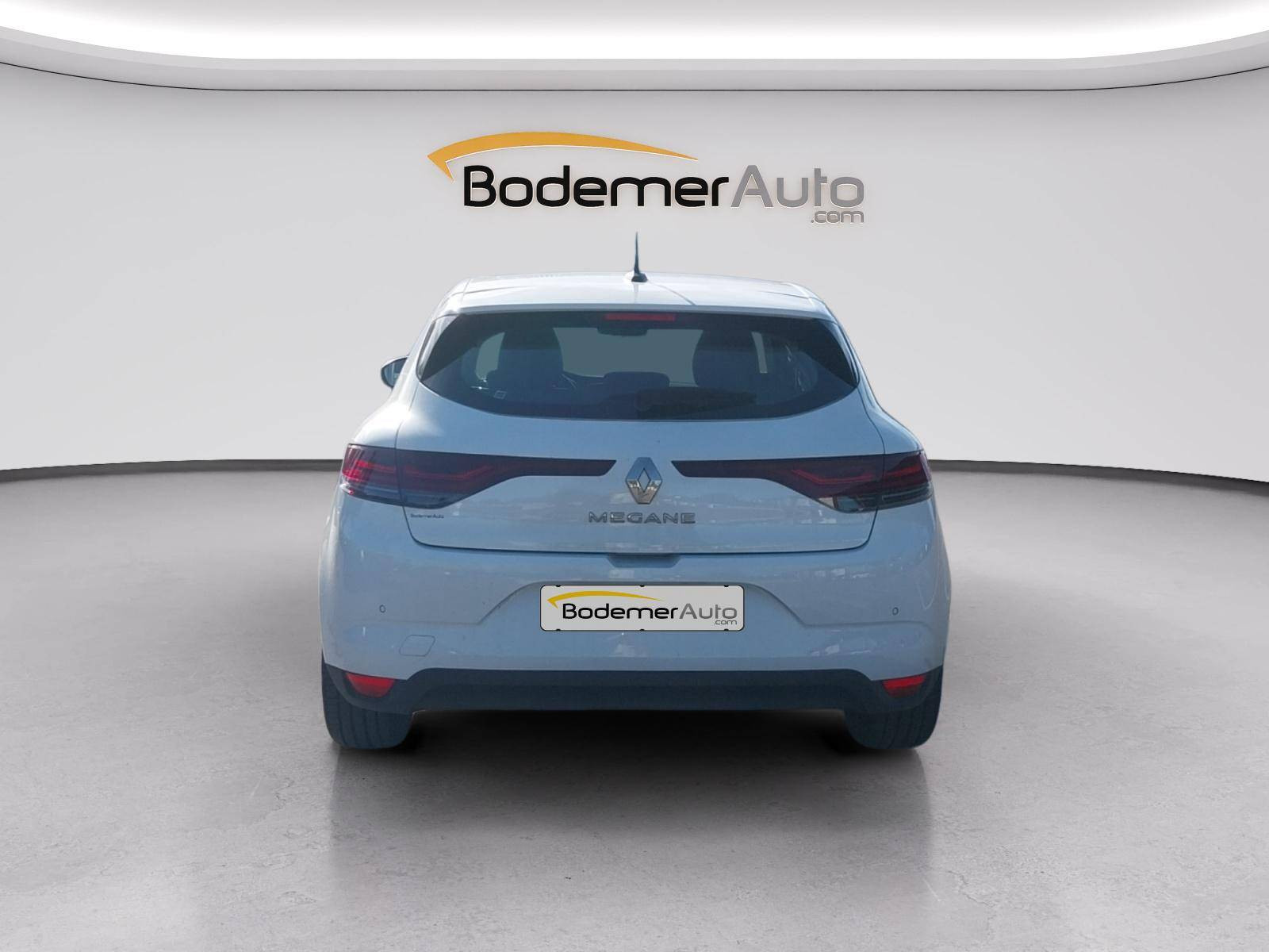 Vente en ligne Renault Megane 4  Blue dCi 115 au prix de 14 290 €