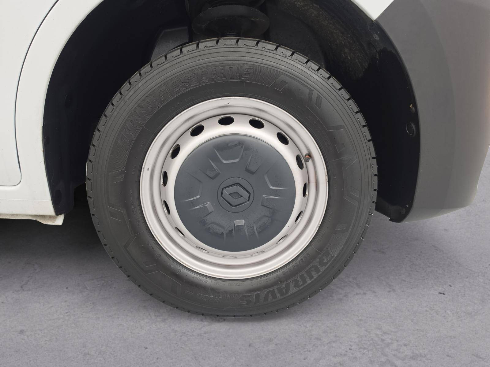 Vente en ligne Renault Master 3 Châssis Cabine MASTER PHC TRAC F3500 L3H1 BLUE DCI 145 EURO VI au prix de 32 990 €