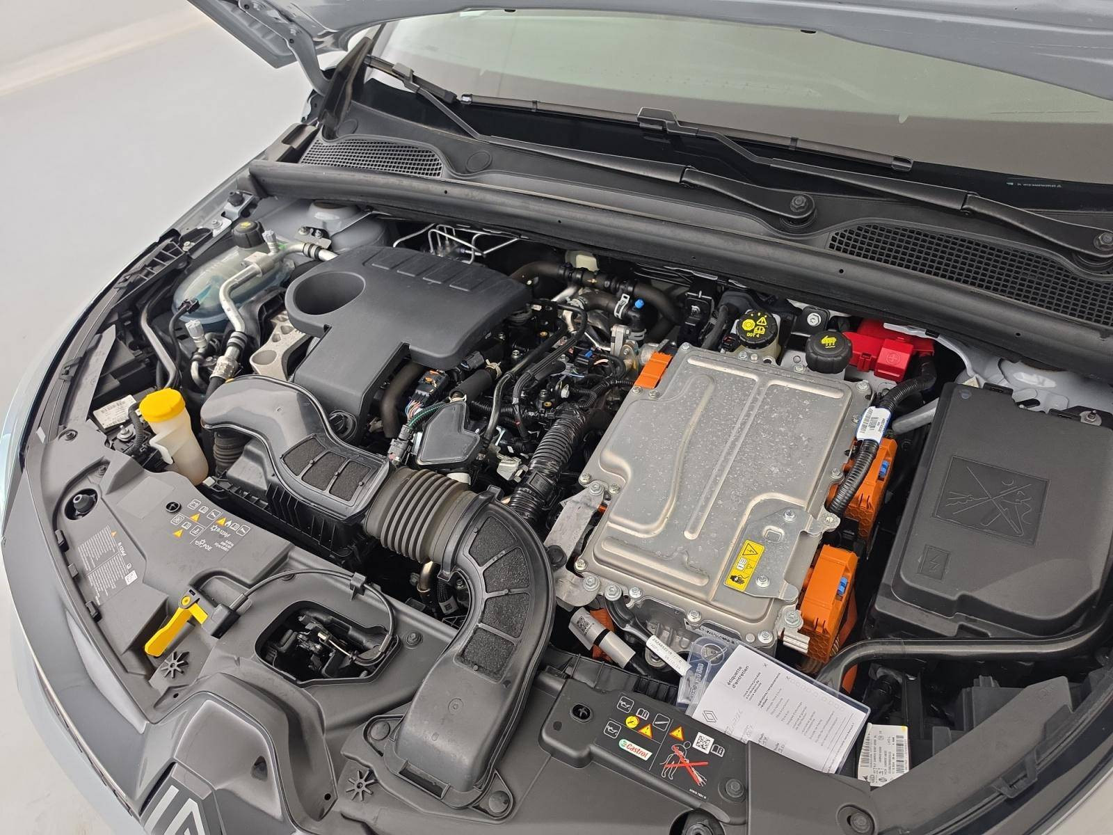 Vente en ligne Renault Clio 5 Clio E-Tech full hybrid 145 ch GSR2 au prix de 19 190 €