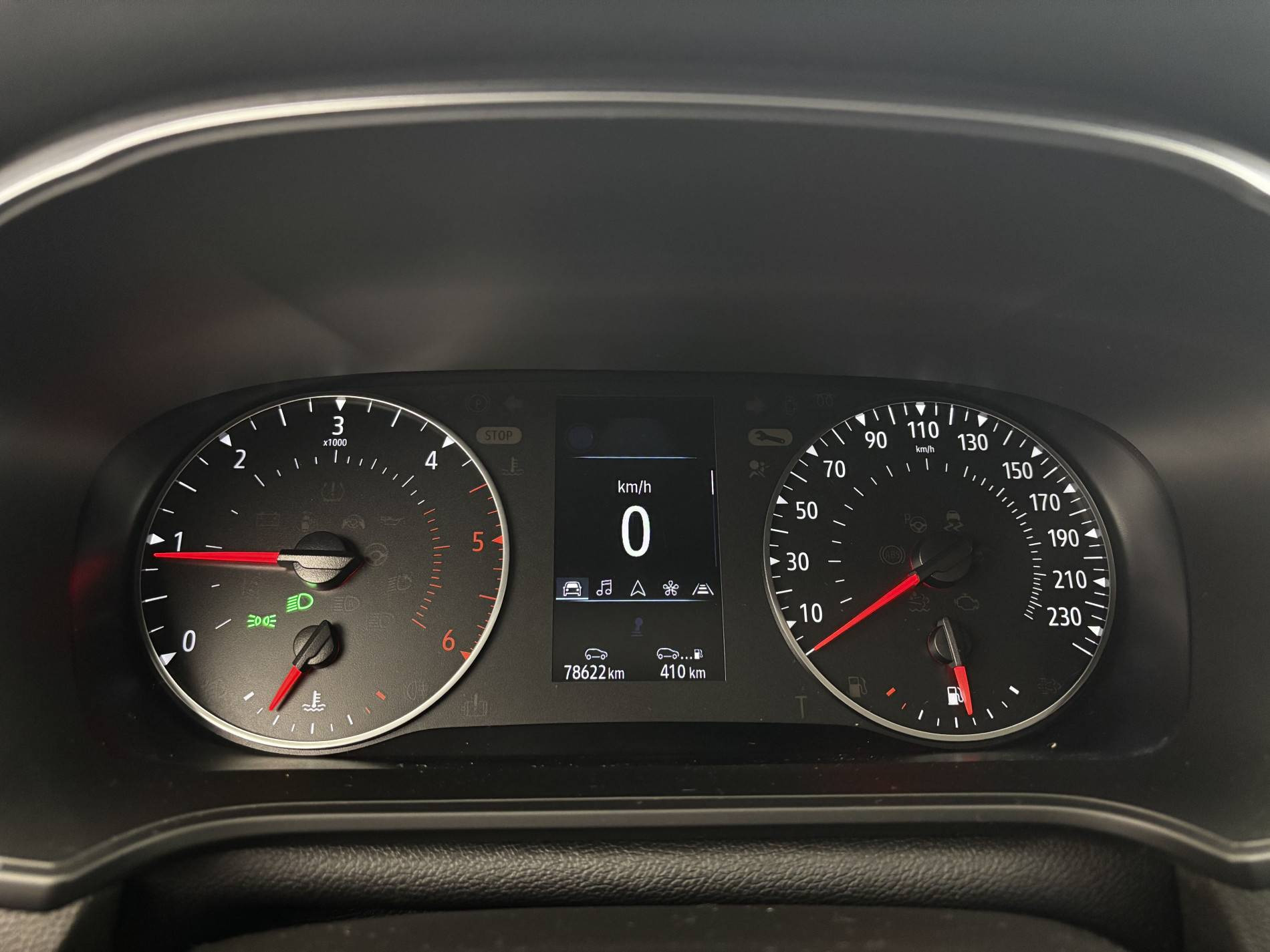 Vente en ligne Renault Megane 4 Mégane IV Berline Blue dCi 115 - 21N au prix de 14 900 €
