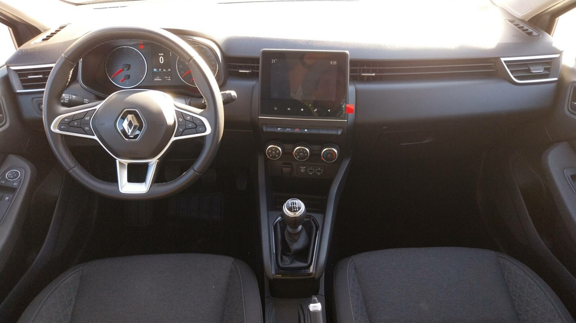 Vente en ligne Renault Clio 5 Clio TCe 90 au prix de 14 290 €