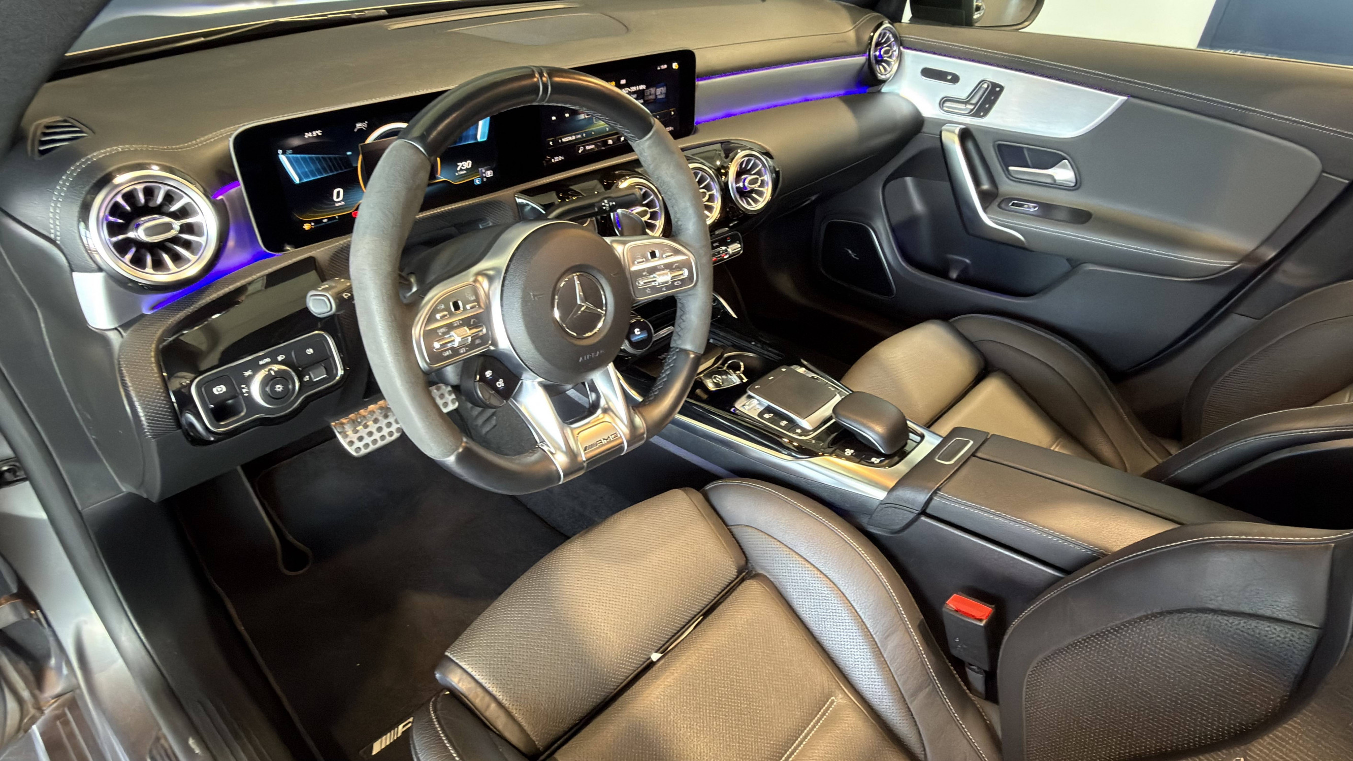 Vente en ligne Mercedes CLA Shooting Brake  45 S AMG 8G-DCT AMG 4Matic+ au prix de 56 990 €