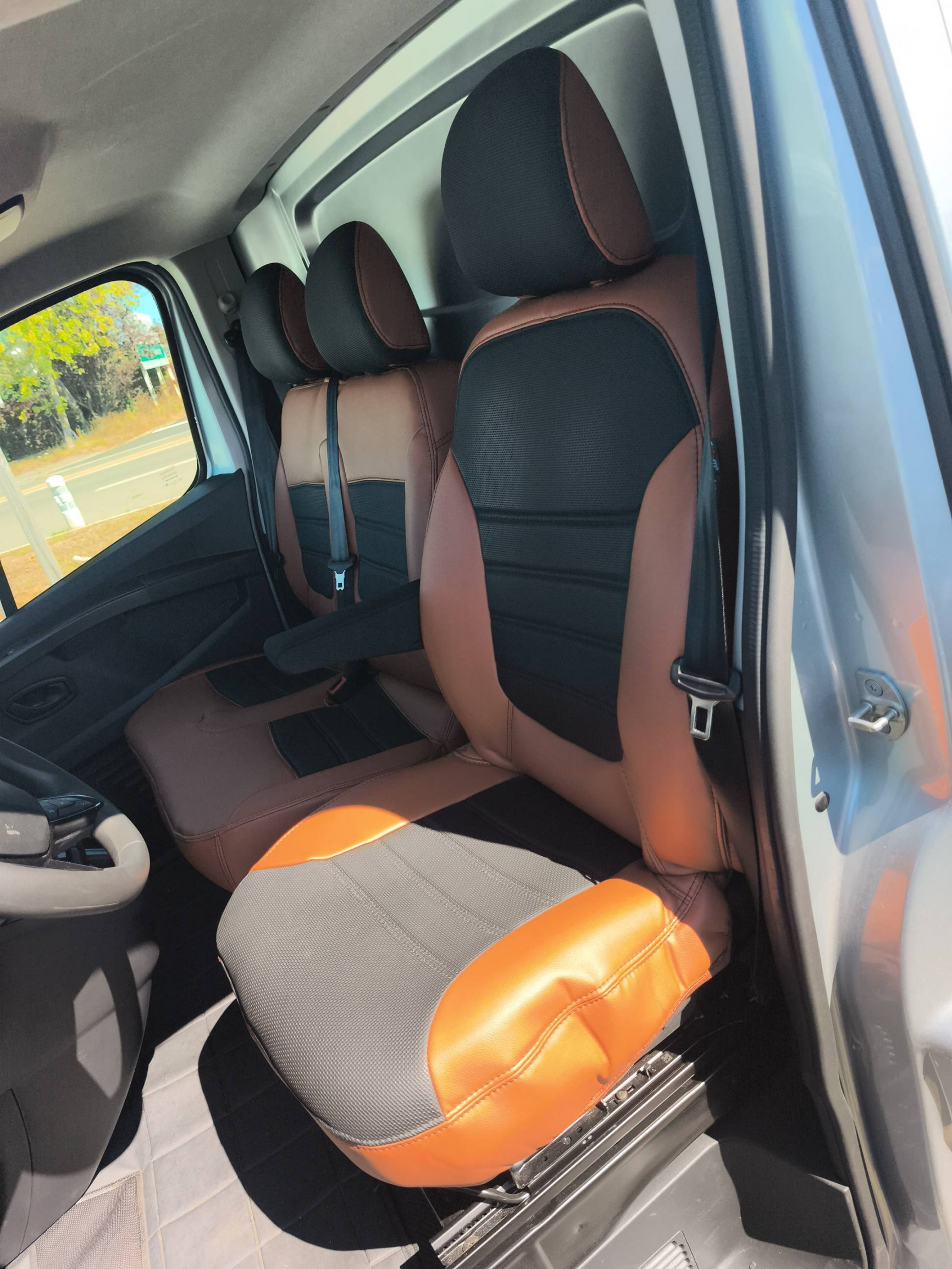 Vente en ligne Renault Trafic 3 Fourgon TRAFIC FG BLUE DCI 170 L1H1 2T8 AUTO au prix de 34 490 €