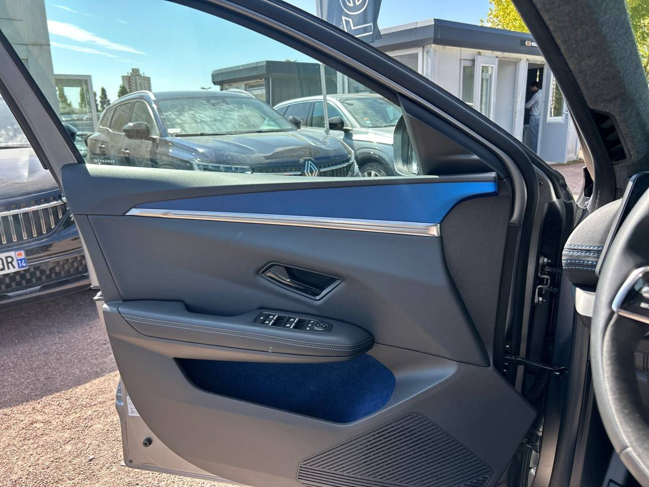 Vente en ligne Renault Scenic E-Tech Scenic E-Tech électrique 220 ch grande autonomie au prix de 38 490 €