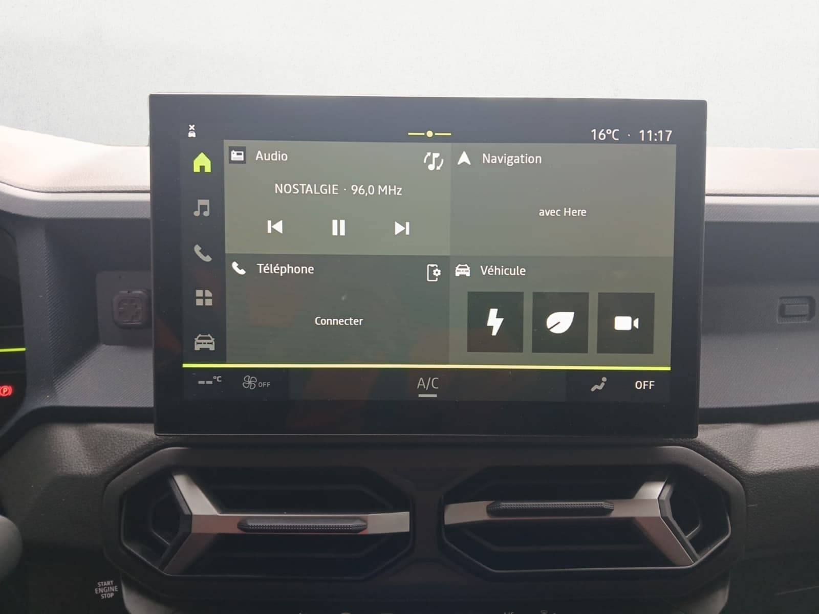 Vente en ligne Dacia Duster  Hybrid 140 au prix de 26 990 €