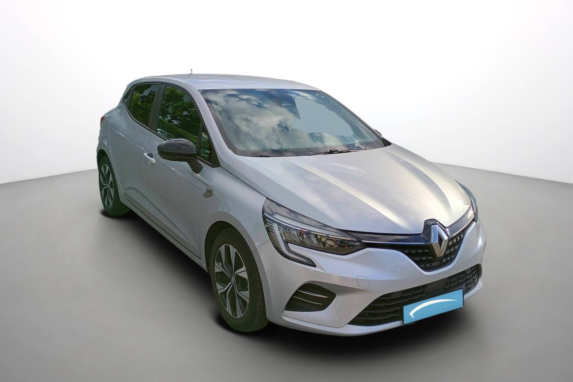 Vente en ligne Renault Clio 5 Clio E-Tech 140 - 21N au prix de 15 990 €