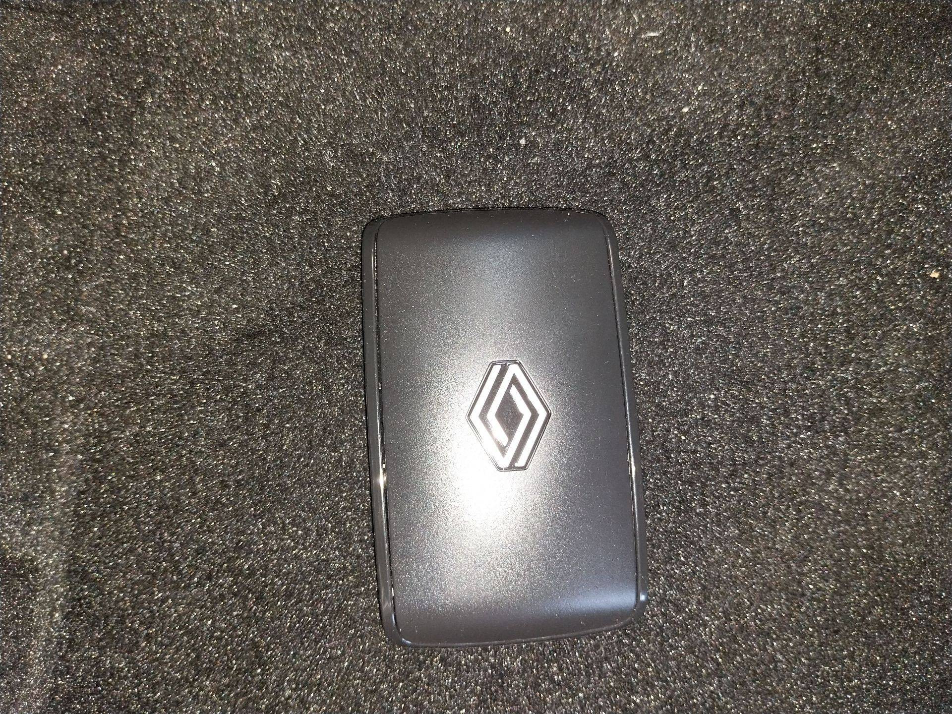 Vente en ligne Renault Symbioz  E-Tech full hybrid 160 ch au prix de 40 600 €