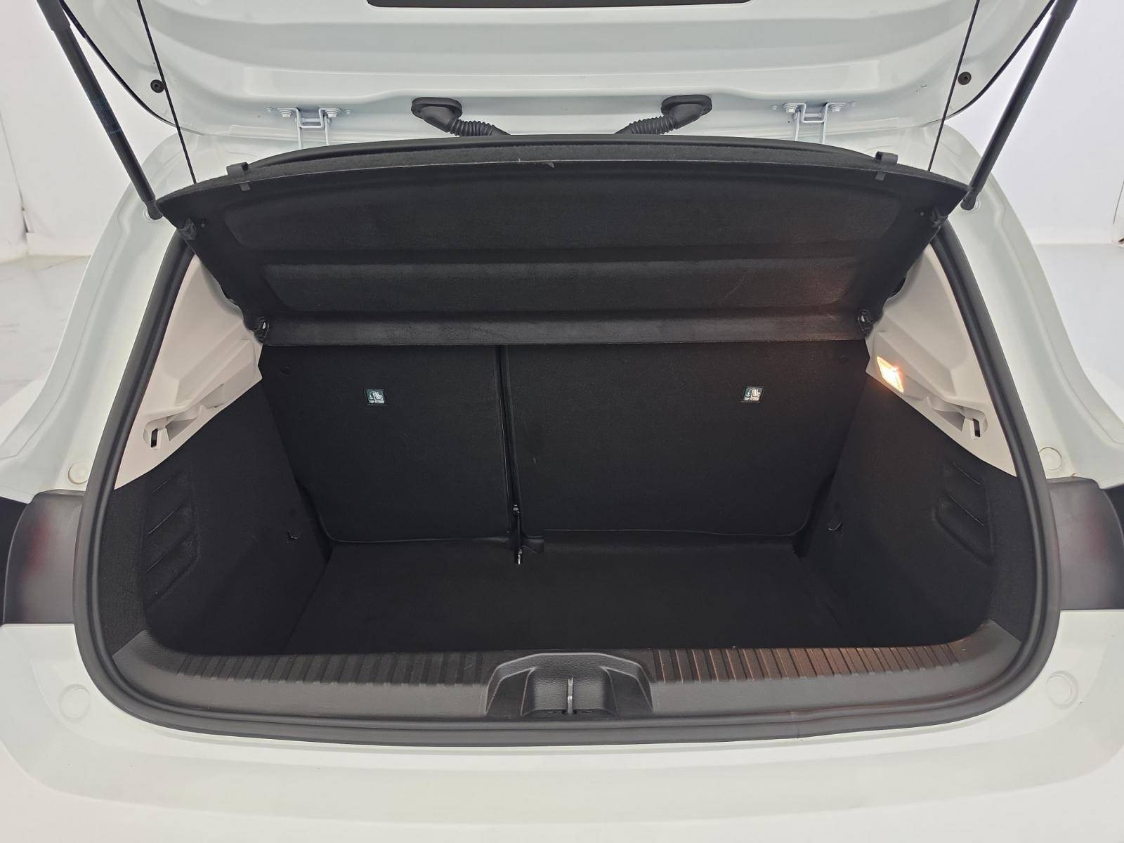Vente en ligne Renault Clio 5 Clio TCe 90 - 21N au prix de 12 991 €