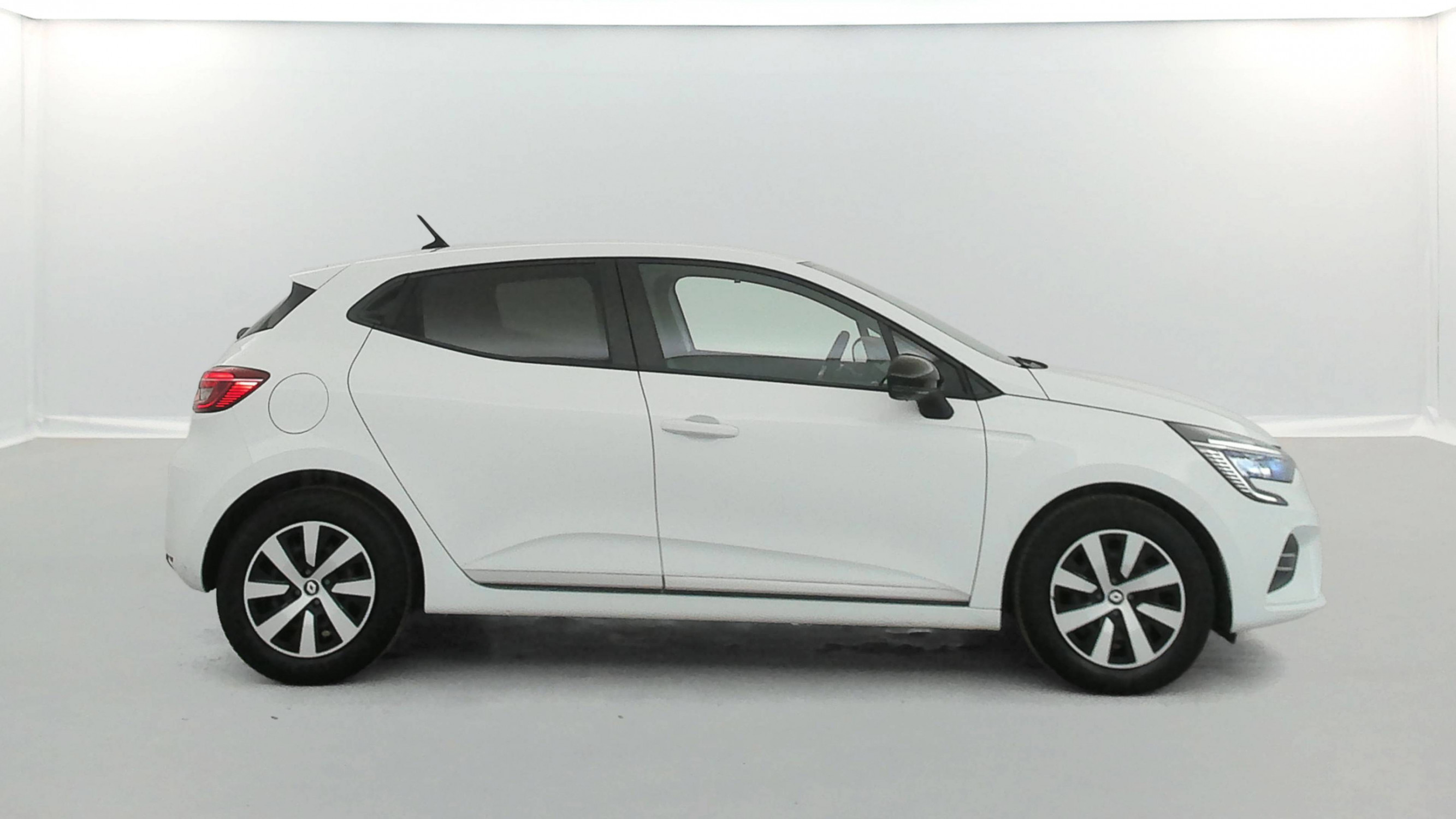 Vente en ligne Renault Clio 5 Clio SCe 65 au prix de 13 990 €