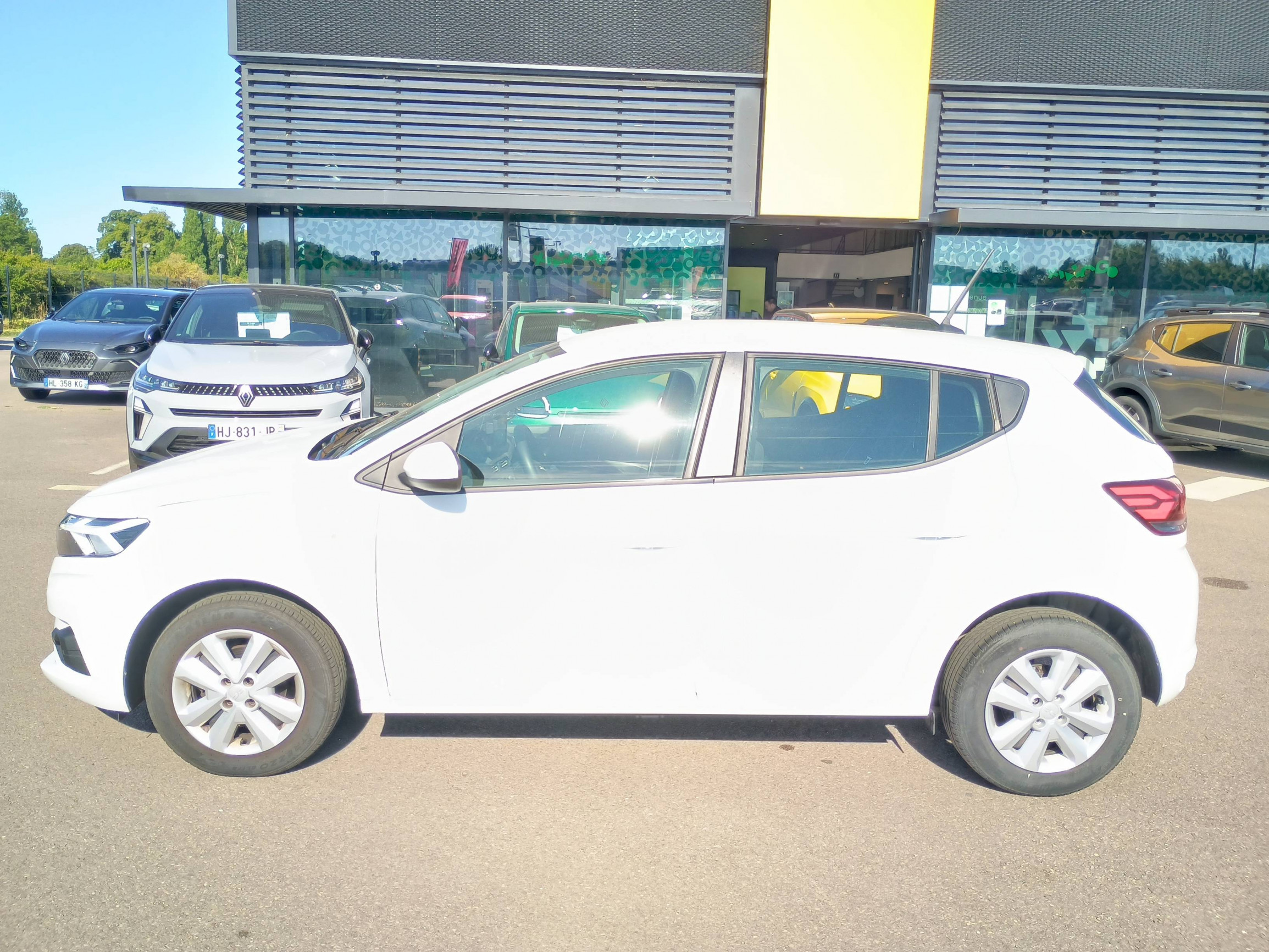 Vente en ligne Dacia Sandero  ECO-G 100 au prix de 13 991 €