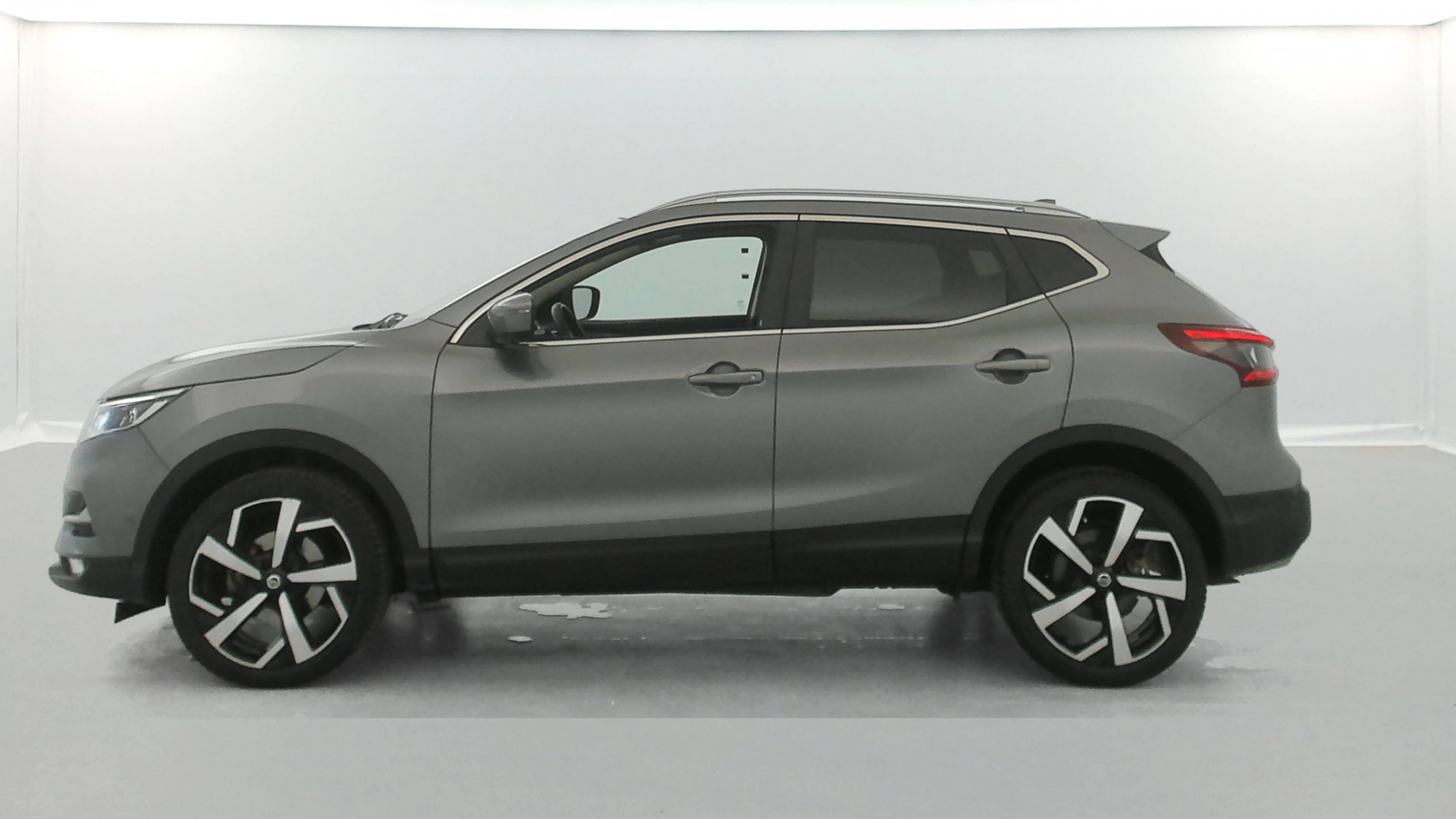 Vente en ligne Nissan Qashqai Qashqai 1.3 DIG-T 160 au prix de 16 450 €