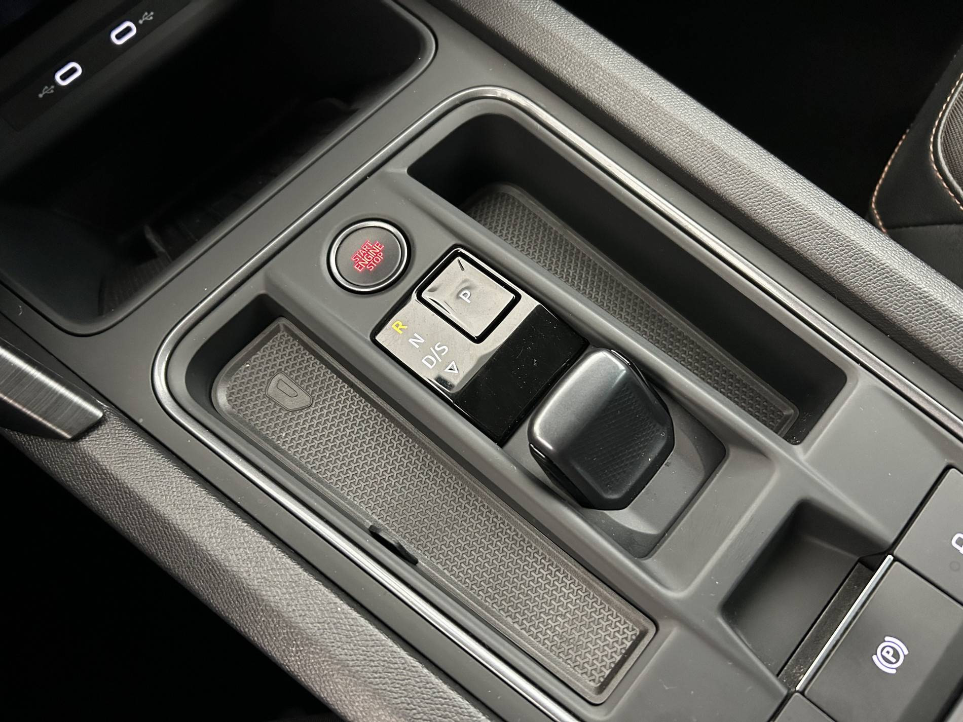 Vente en ligne Cupra Formentor  1.4 e-HYBRID 204 ch DSG6 au prix de 24 790 €