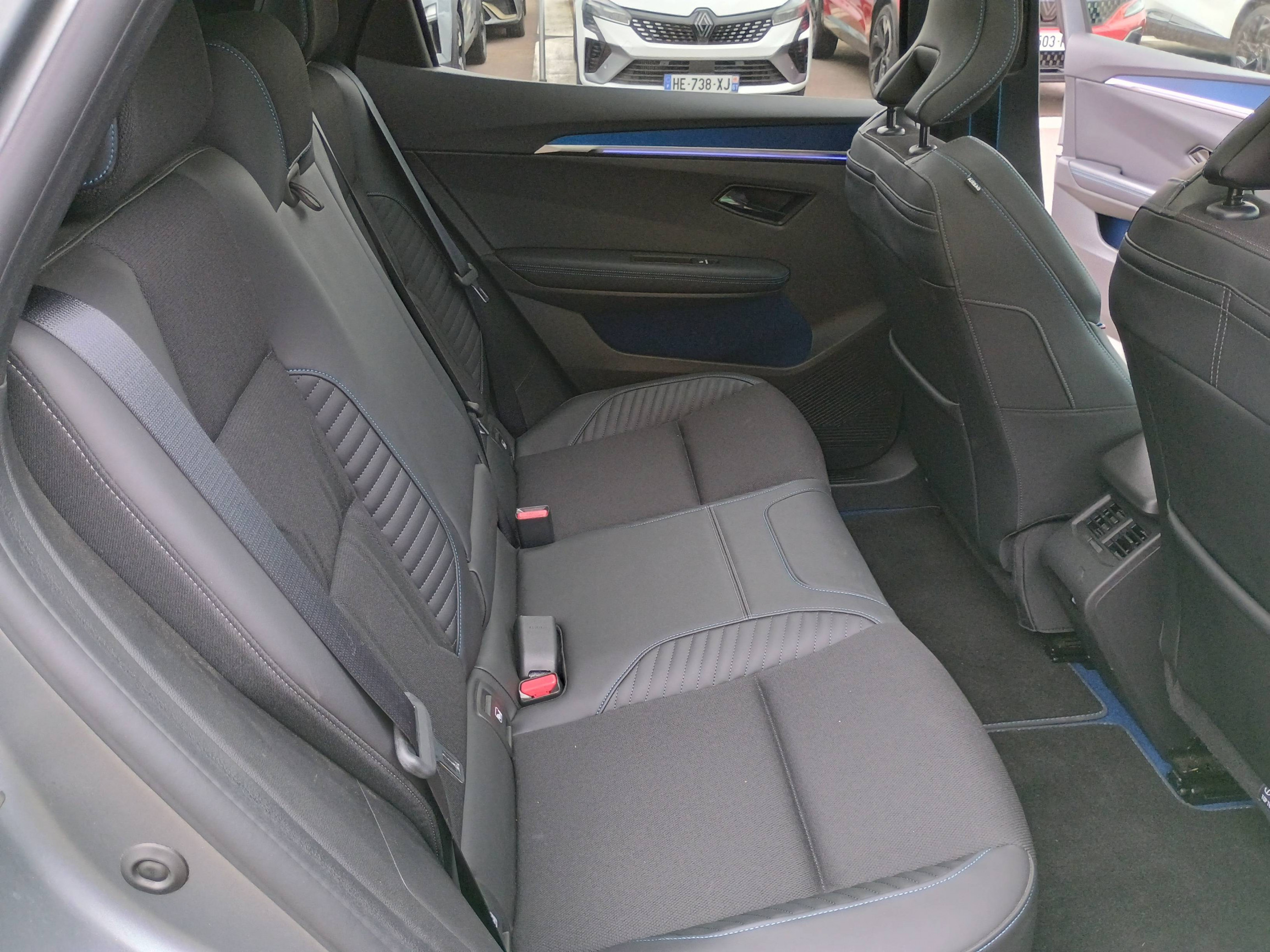 Vente en ligne Renault Scenic E-Tech Scenic E-Tech électrique 220 ch grande autonomie au prix de 40 990 €