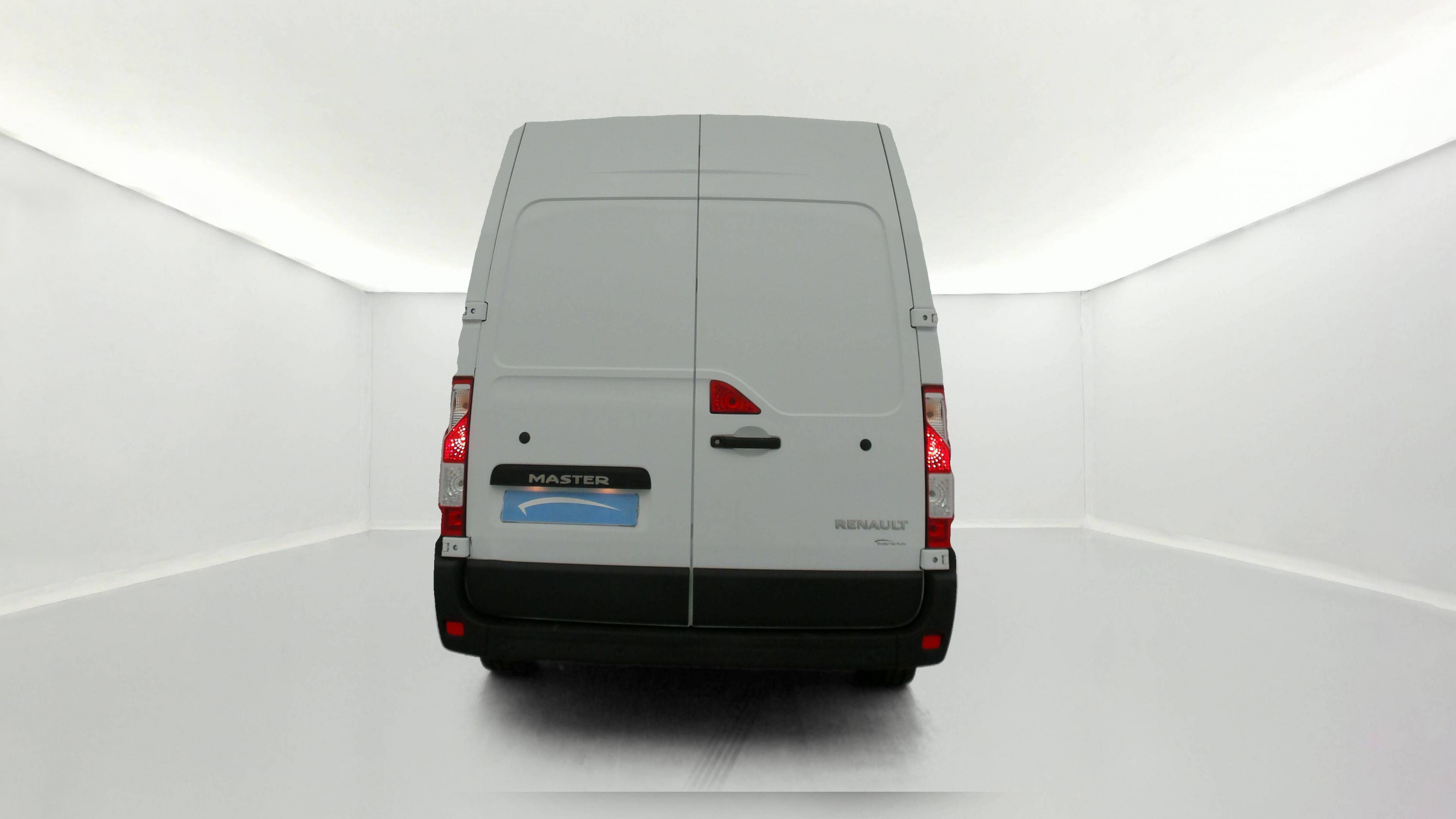 Vente en ligne Renault Master Fourgon MASTER FGN TRAC F3500 L2H2 BLUE DCI 135 au prix de 20 990 €