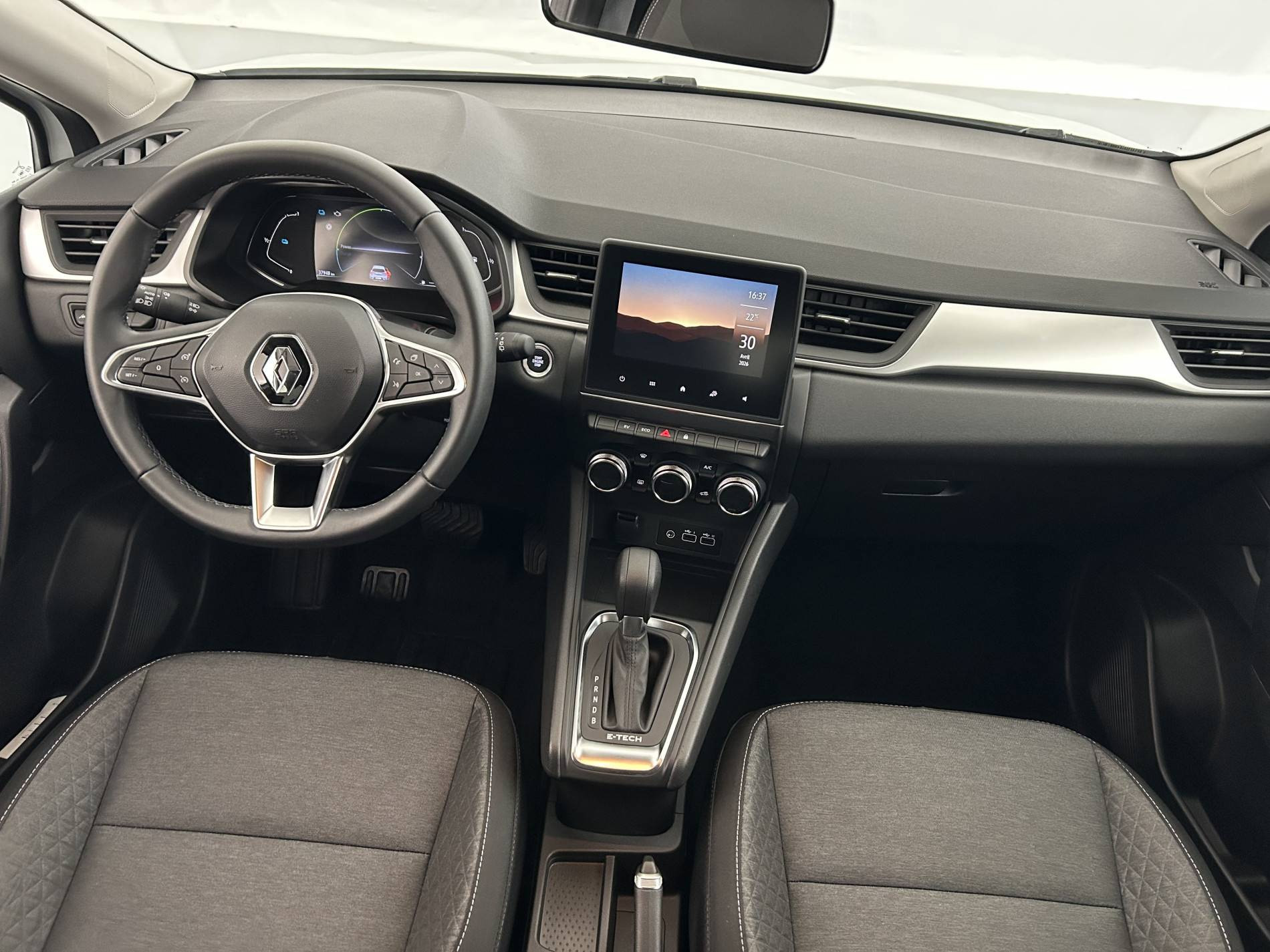 Vente en ligne Renault Captur  E-Tech full hybrid 145 au prix de 19 490 €