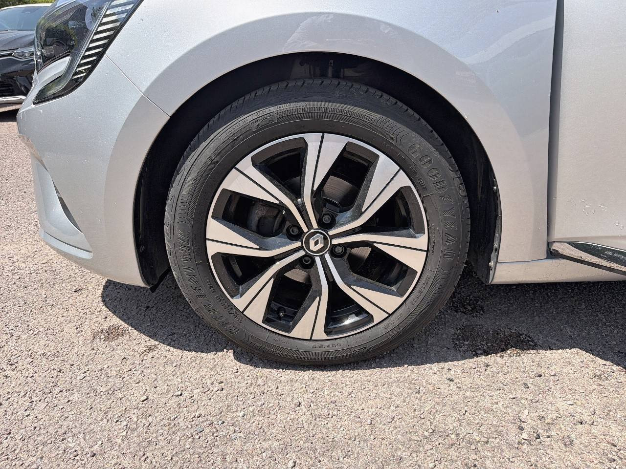 Vente en ligne Renault Clio 5 Clio TCe 90 au prix de 13 990 €
