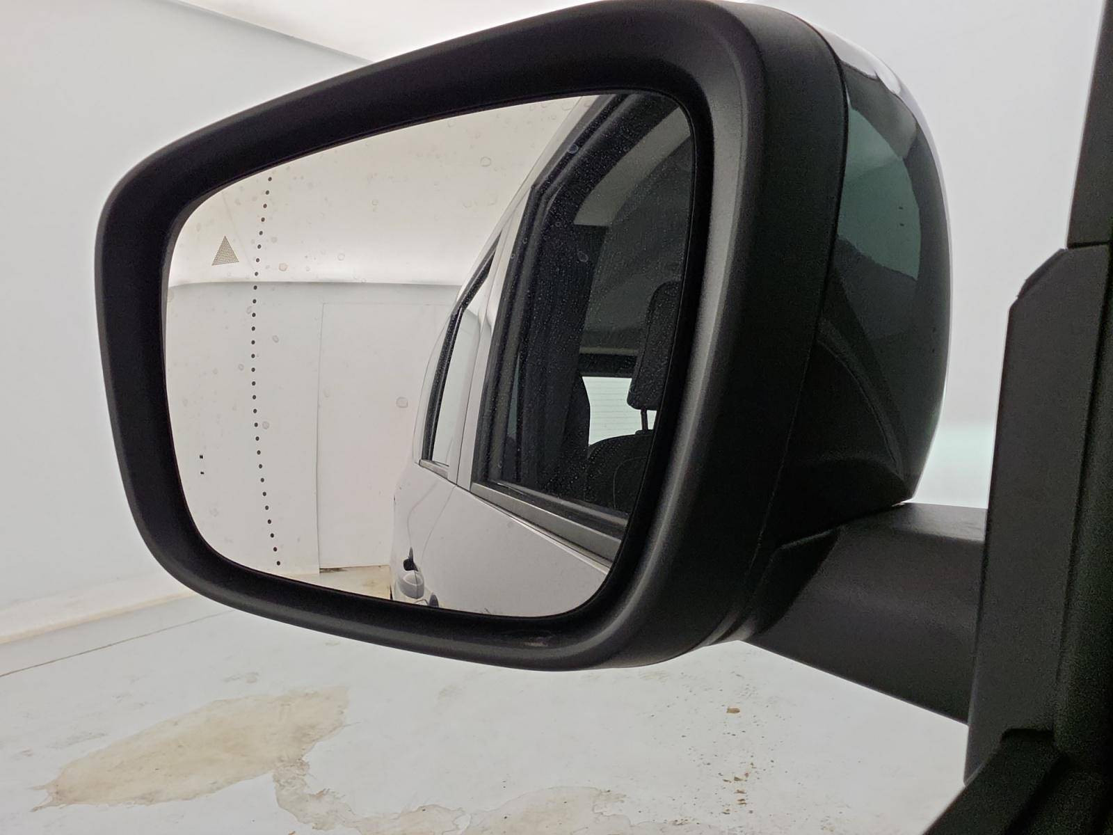 Vente en ligne Renault Kangoo  Blue dCi 95 au prix de 17 491 €