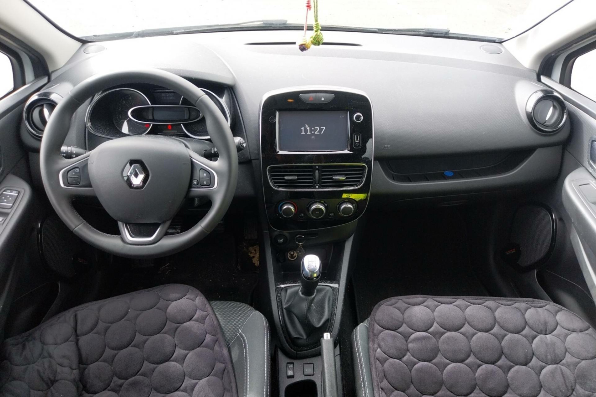Vente en ligne Renault Clio 4 Clio dCi 75 Energy au prix de 10 490 €