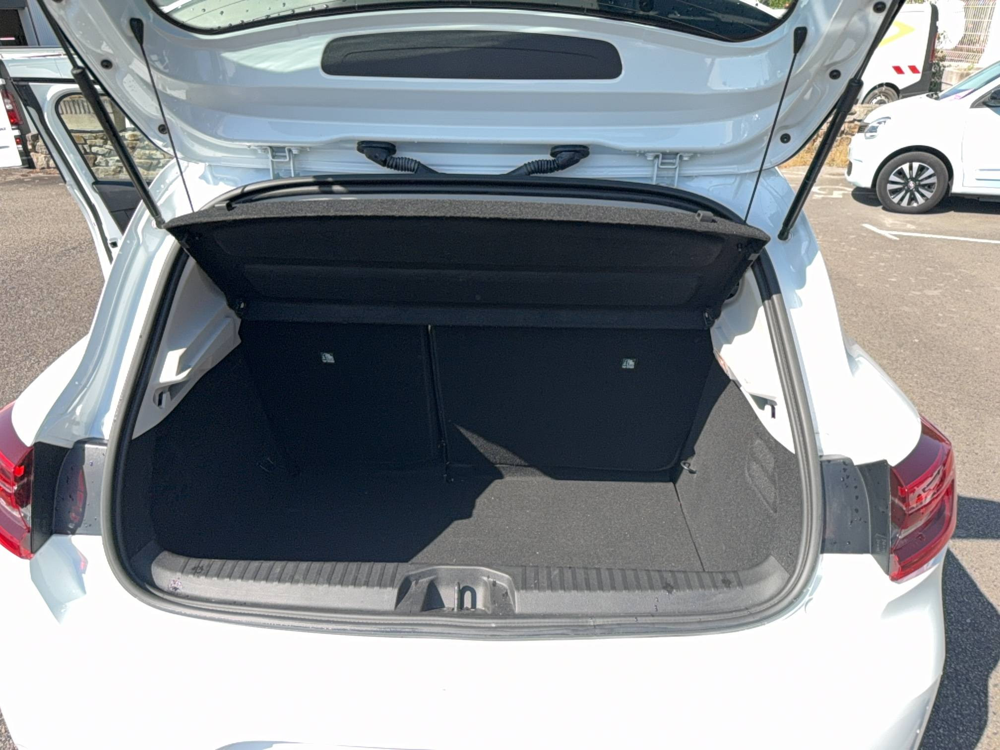 Vente en ligne Renault Clio 5 Clio TCe 90 au prix de 14 290 €