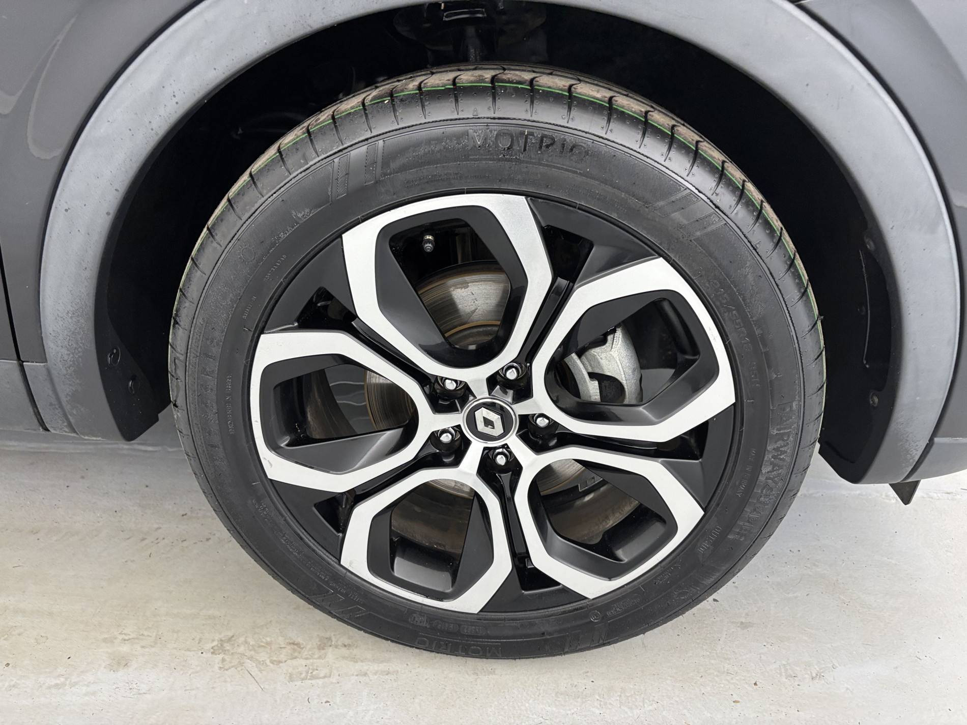 Vente en ligne Renault Arkana  E-Tech hybride 145 - 22 au prix de 19 890 €