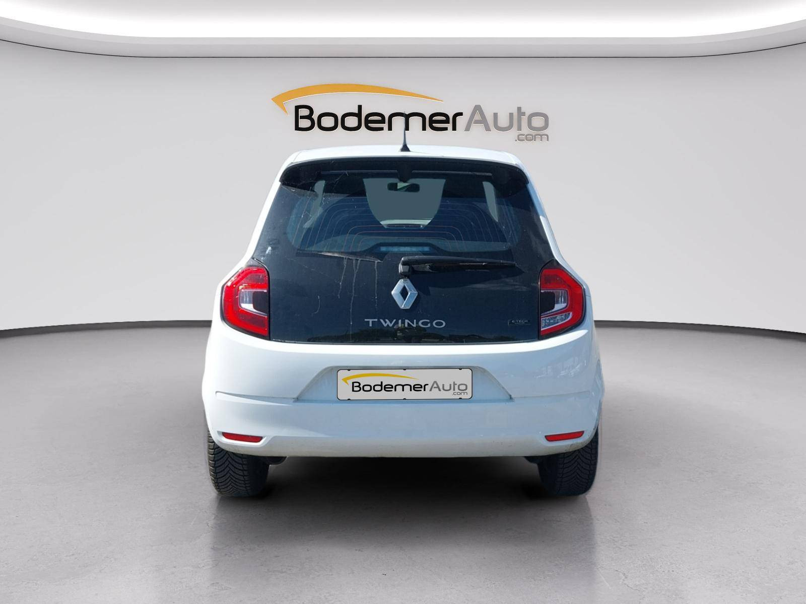 Vente en ligne Renault Twingo Electrique Twingo III E-Tech au prix de 11 990 €