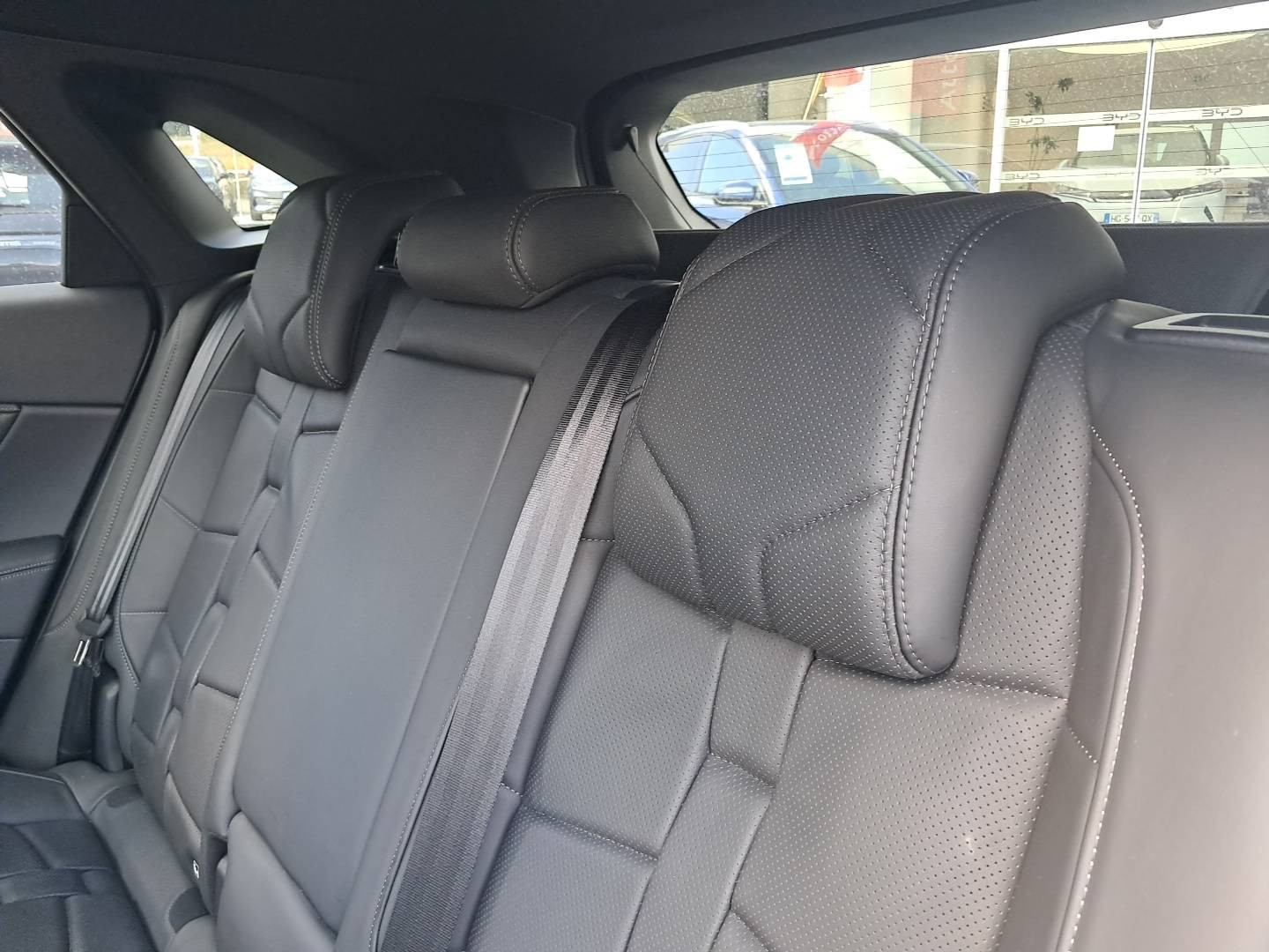 Vente en ligne Ds DS7 Crossback  Hybride E-Tense 300 EAT8 4x4 au prix de 27 990 €