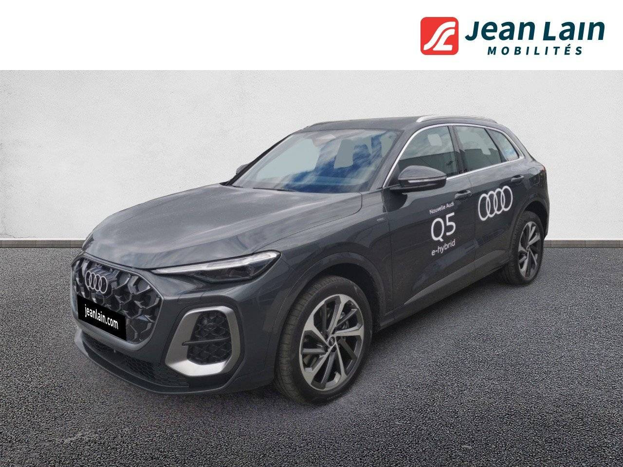 Vente en ligne AUDI Q5 Q5 e-hybrid 299 ch S tronic 7 Quattro S line de 2025 au prix de 77 900 €
