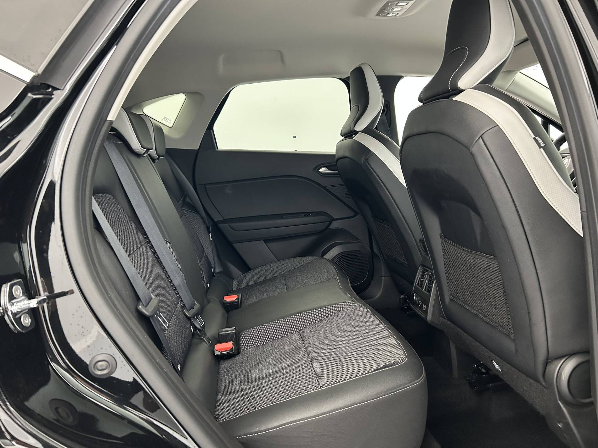 Vente en ligne Renault Captur  TCe 140 - 21 au prix de 16 990 €