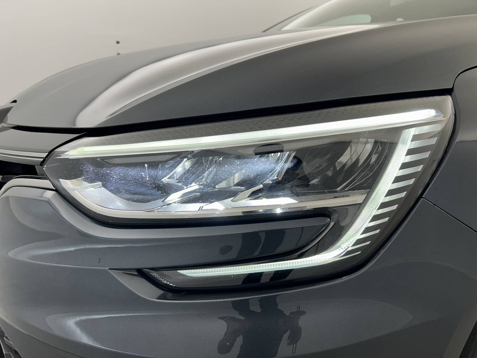Vente en ligne Renault Megane 4 Estate  TCe 140 au prix de 15 490 €