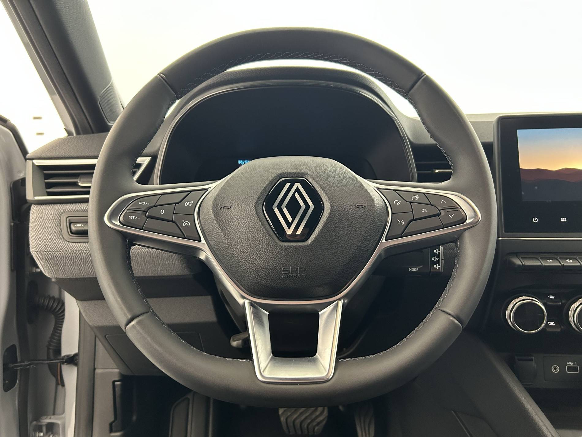 Vente en ligne Renault Clio 5 Clio E-Tech full hybrid 145 au prix de 18 700 €