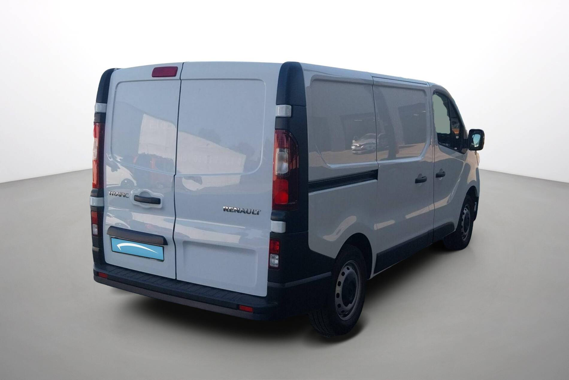 Vente en ligne Renault Trafic 3 Fourgon TRAFIC FG BLUE DCI 130 L1H1 3T GSR2 au prix de 22 990 €