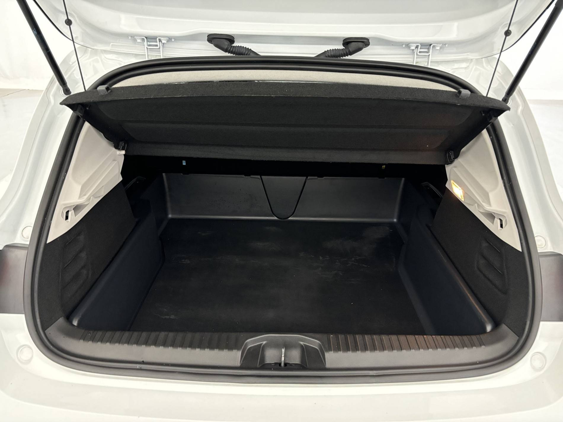 Vente en ligne Renault Clio 5 CLIO SOCIETE BLUE DCI 100 au prix de 10 990 €