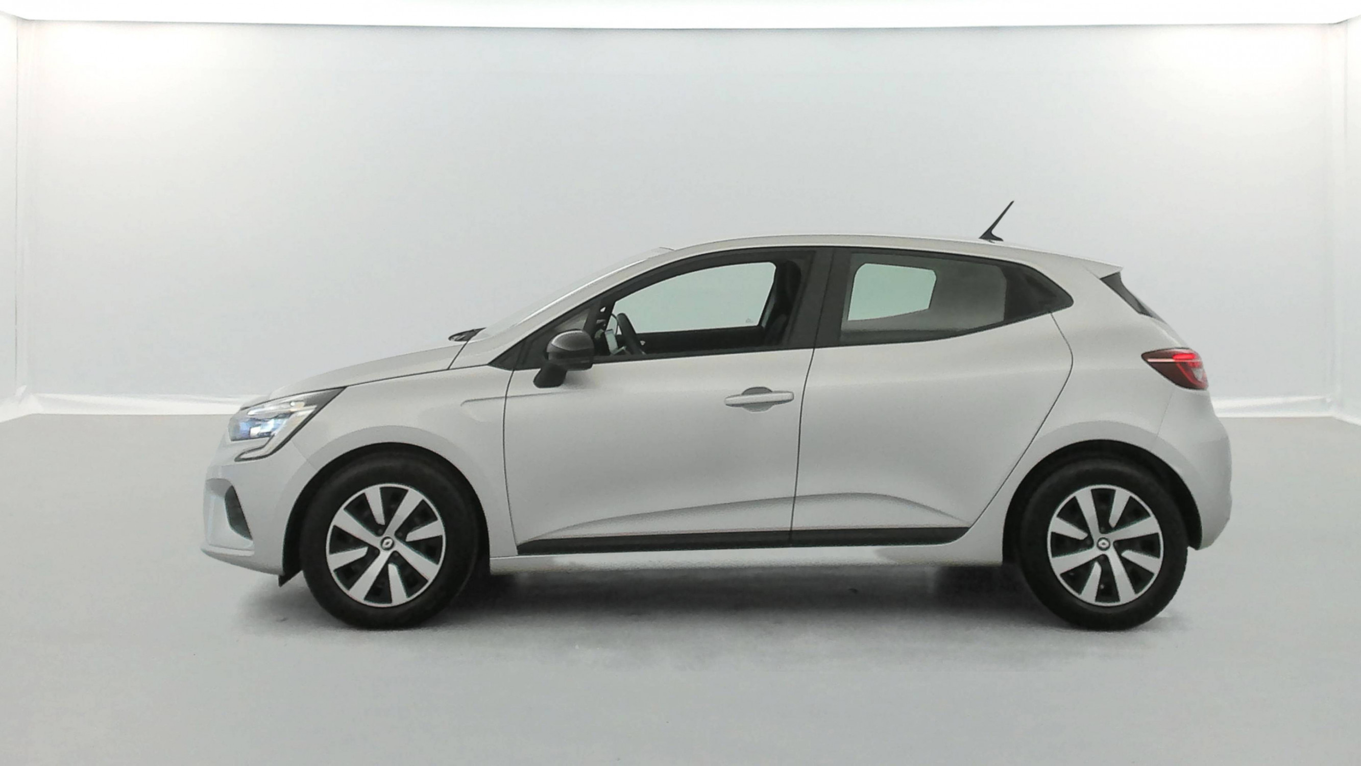 Vente en ligne Renault Clio 5 Clio TCe 90 au prix de 14 290 €