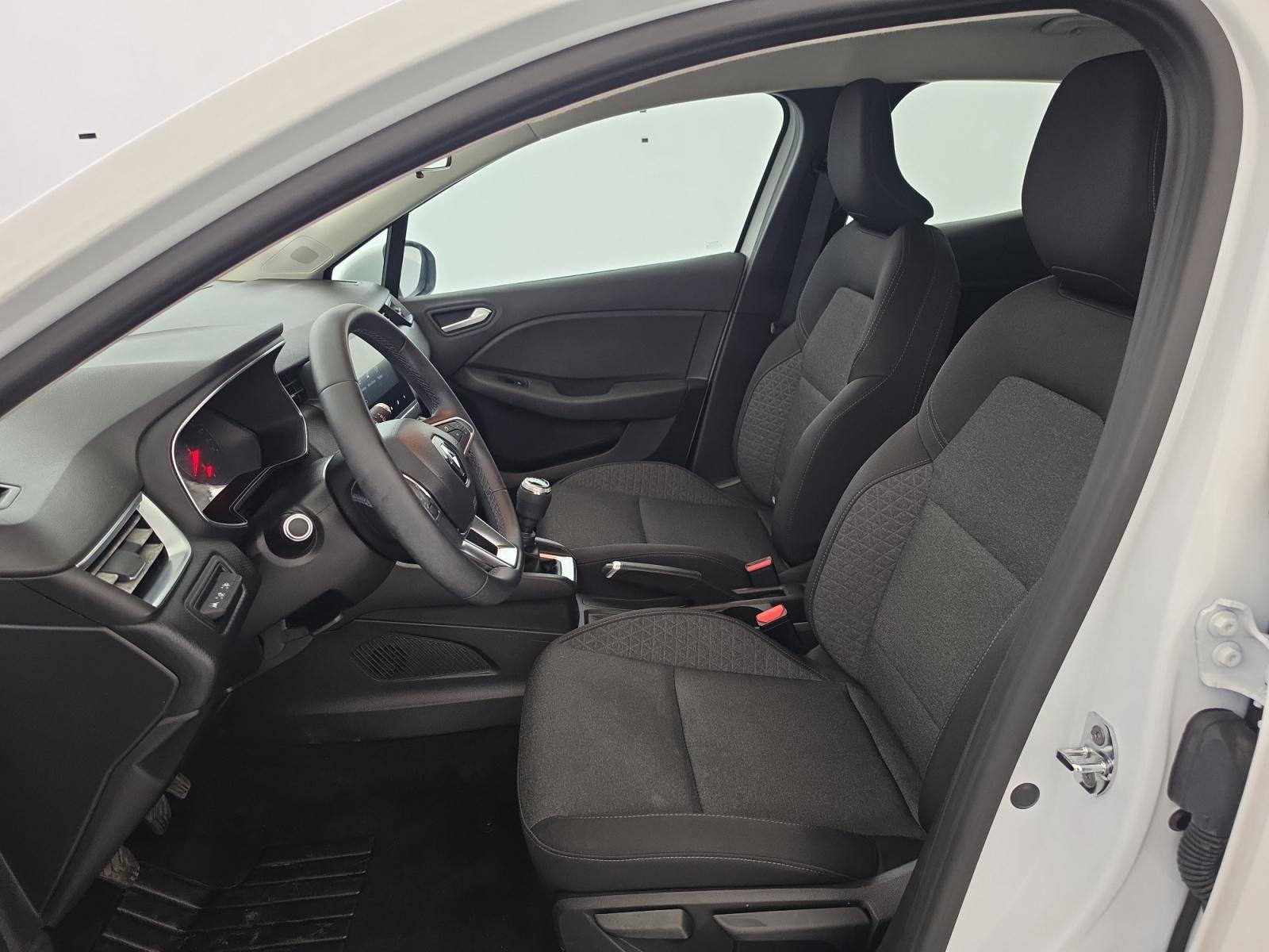 Vente en ligne Renault Clio 5 Clio TCe 90 - 21 au prix de 12 791 €