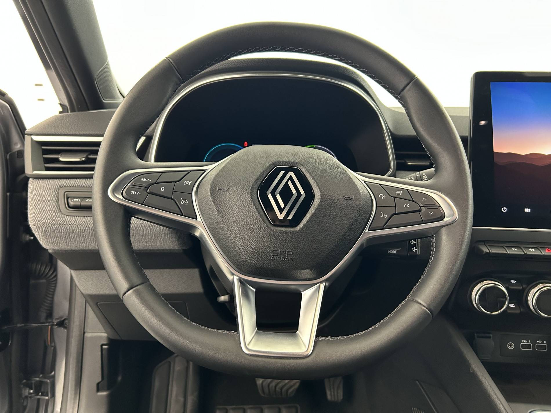 Vente en ligne Renault Clio 5 Clio E-Tech full hybrid 145 au prix de 19 290 €