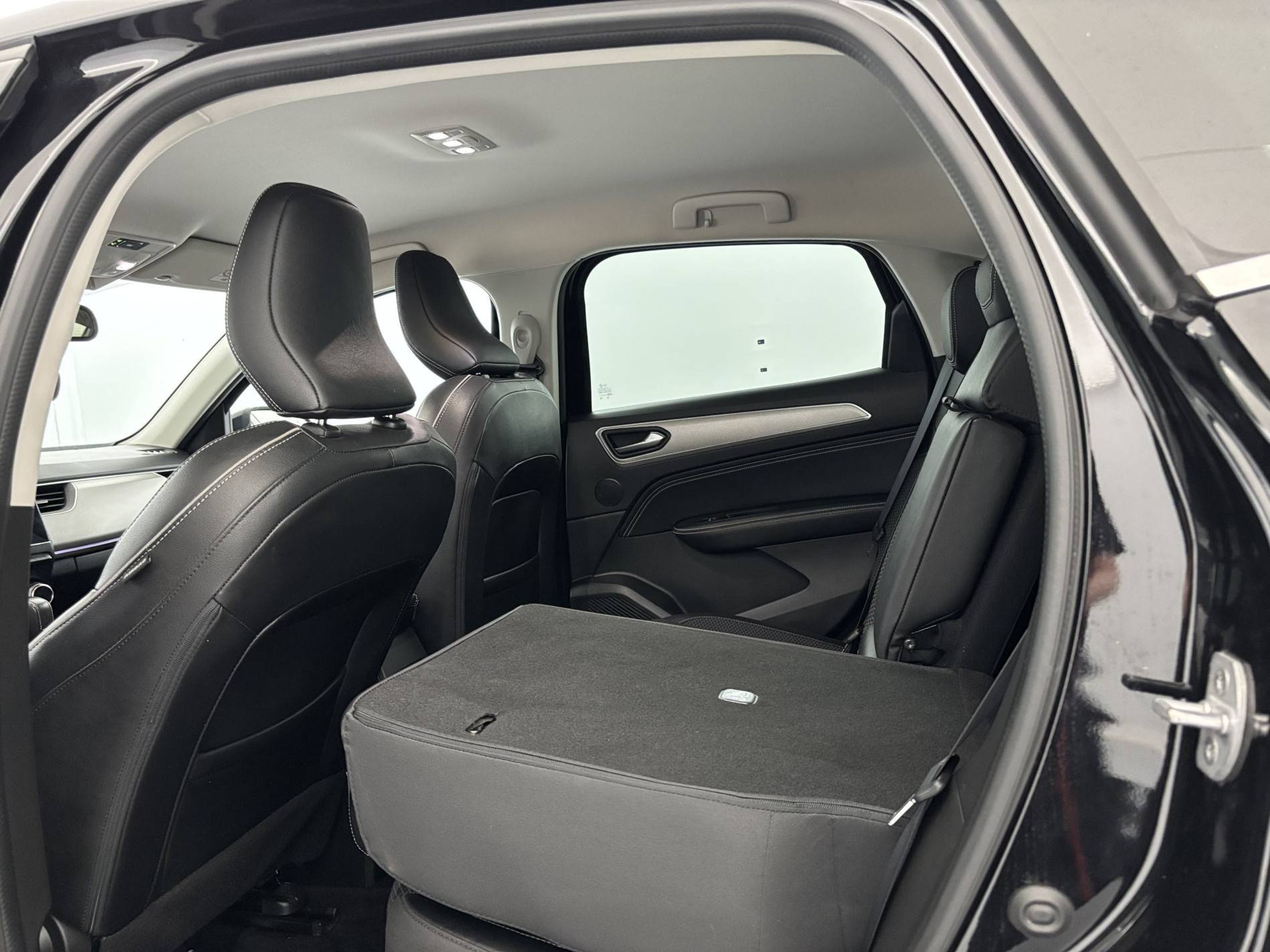 Vente en ligne Renault Arkana  E-Tech hybride 145 - 22 au prix de 20 990 €