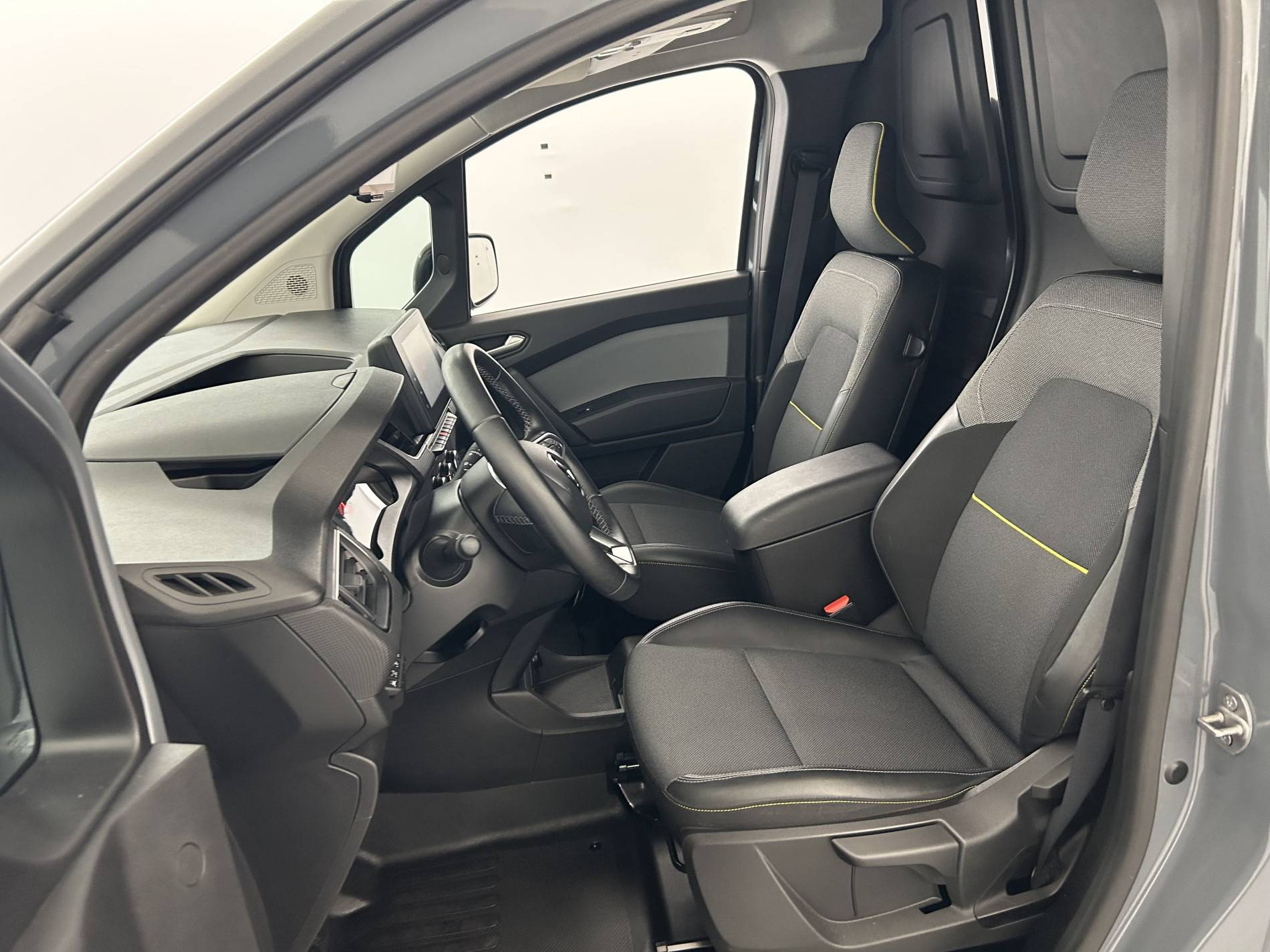 Vente en ligne Renault Kangoo Van  BLUE DCI 115 EDC au prix de 19 990 €