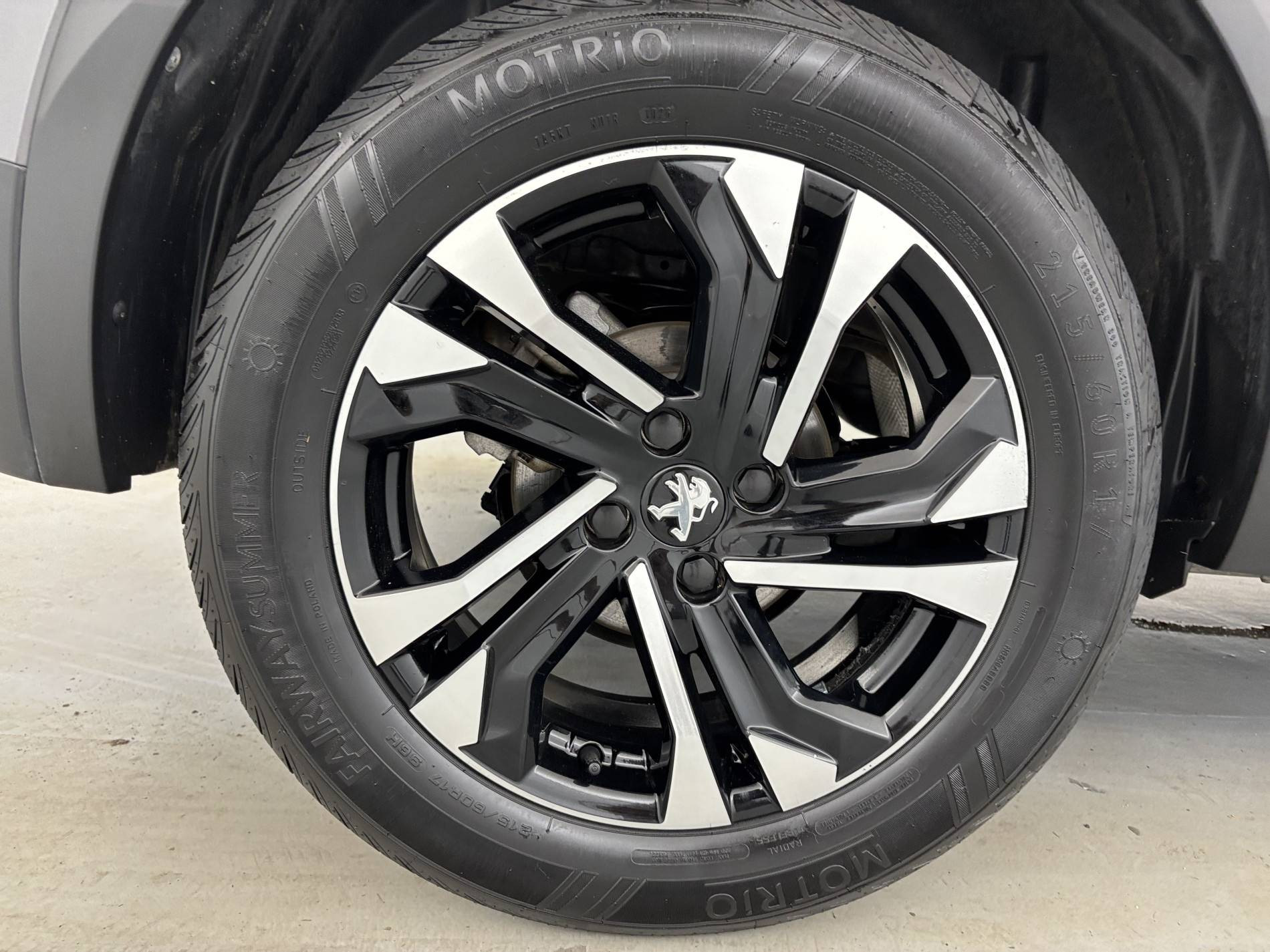 Vente en ligne Peugeot 2008  BlueHDi 130 S&S EAT8 au prix de 18 990 €
