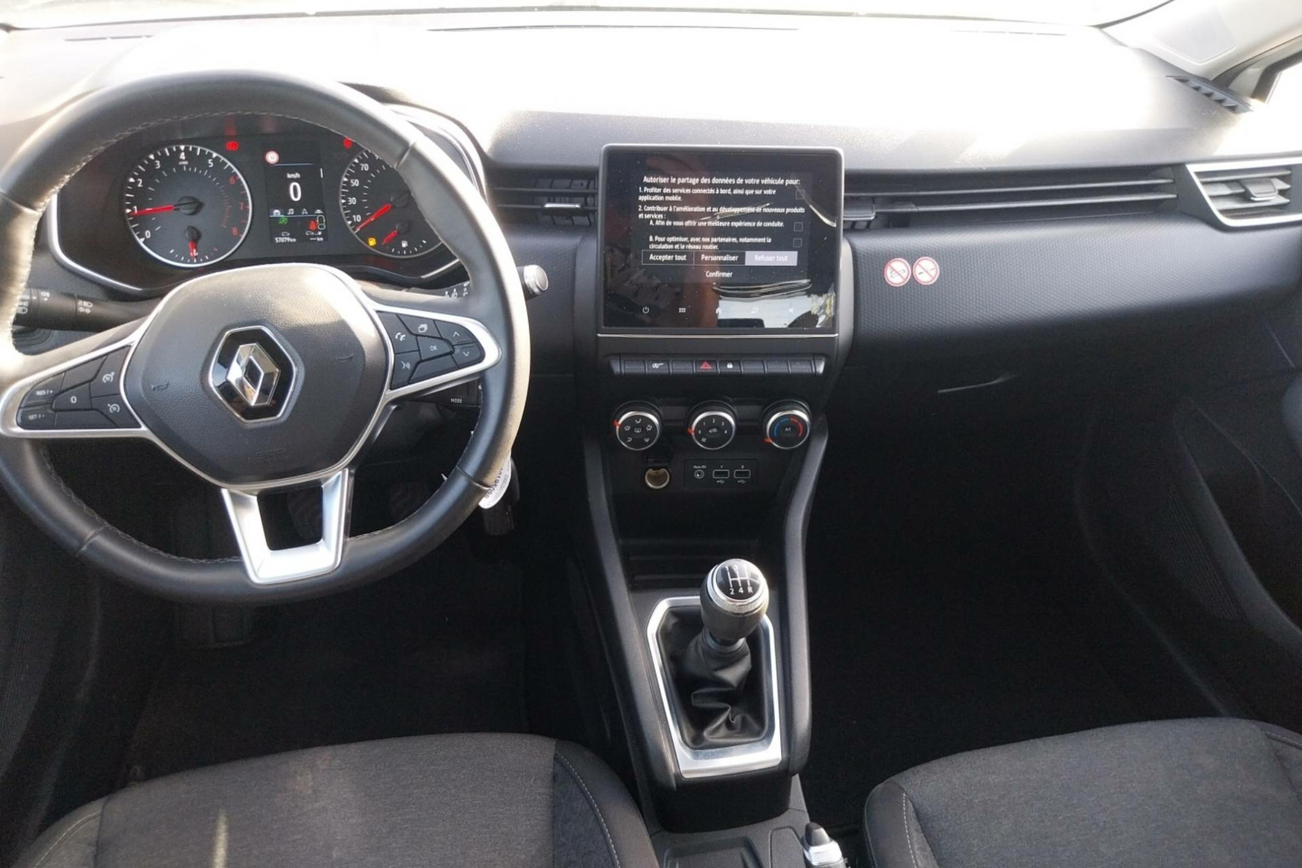 Vente en ligne Renault Clio 5 Clio SCe 65 - 21 au prix de 12 790 €