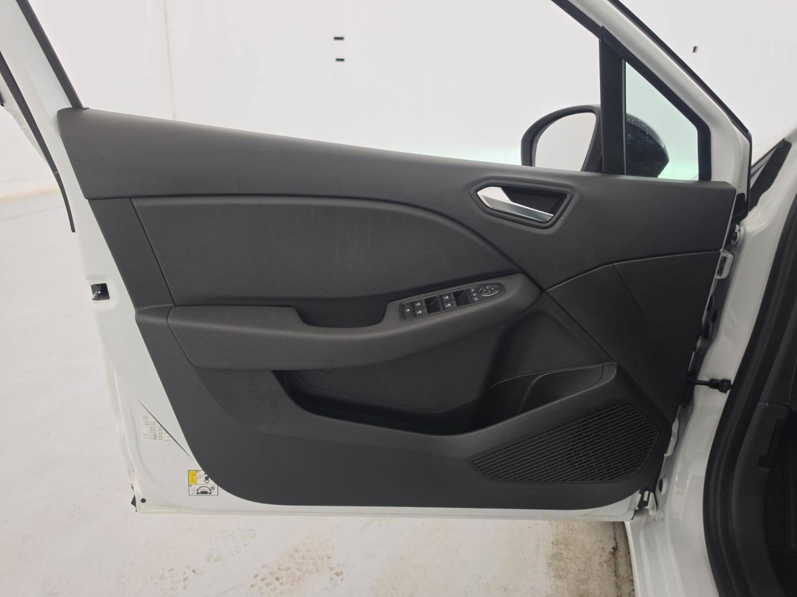 Vente en ligne Renault Clio 5 Clio TCe 90 au prix de 14 590 €