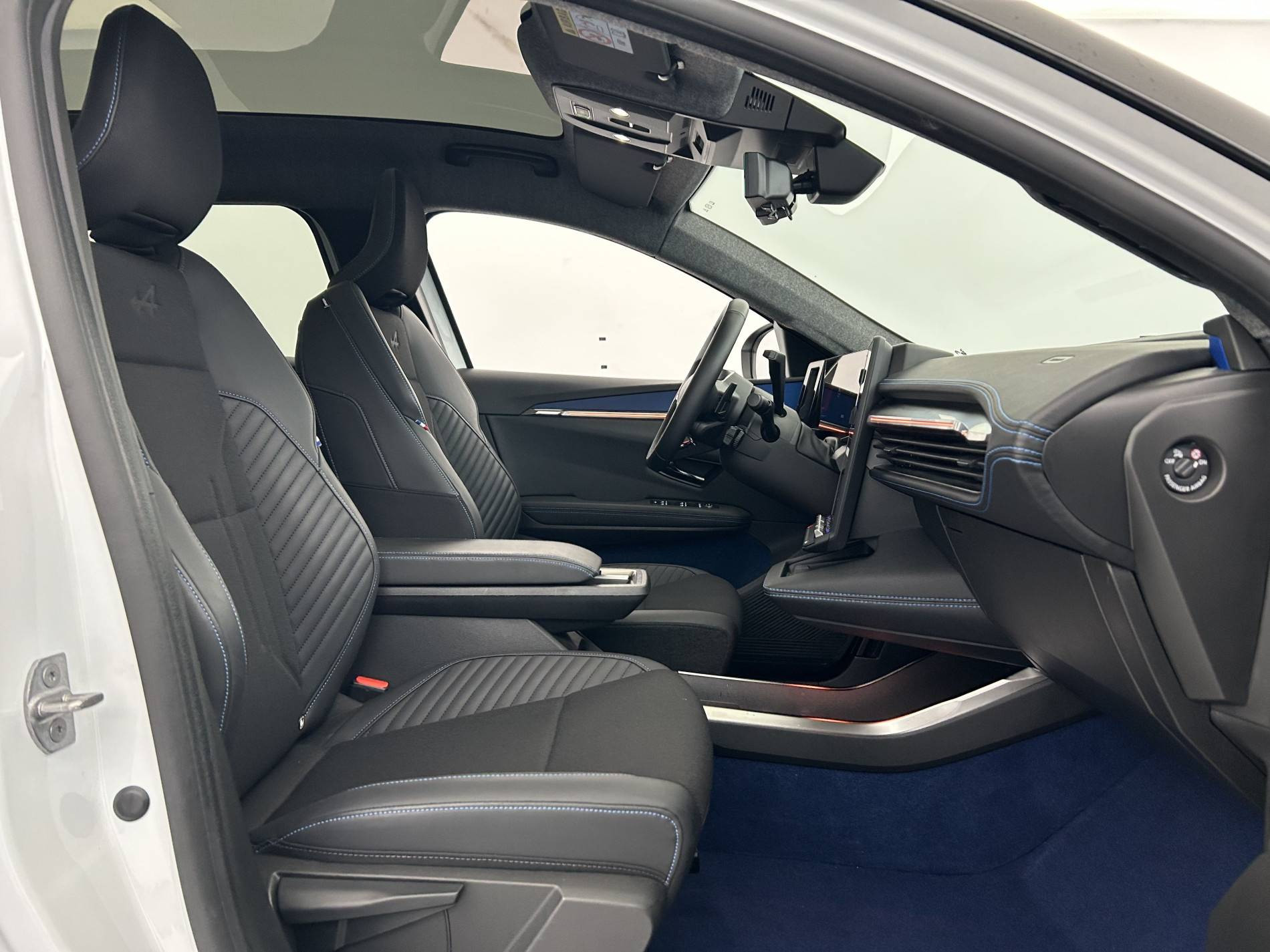 Vente en ligne Renault Scenic E-Tech  220 ch grande autonomie au prix de 40 990 €