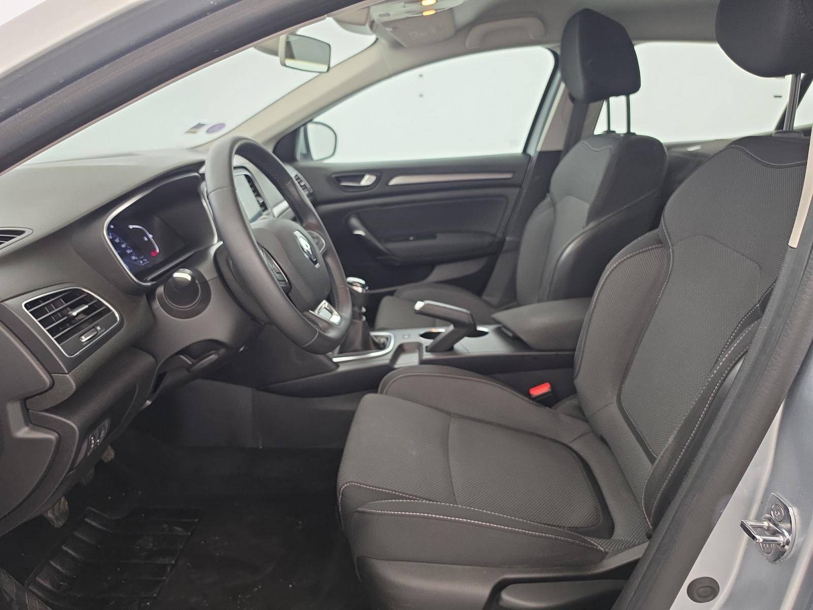 Vente en ligne Renault Megane 4  TCe 140 au prix de 16 490 €