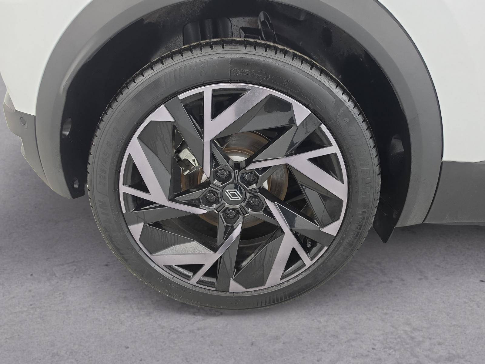 Vente en ligne Renault Captur  E-Tech full hybrid 145 ch au prix de 25 790 €
