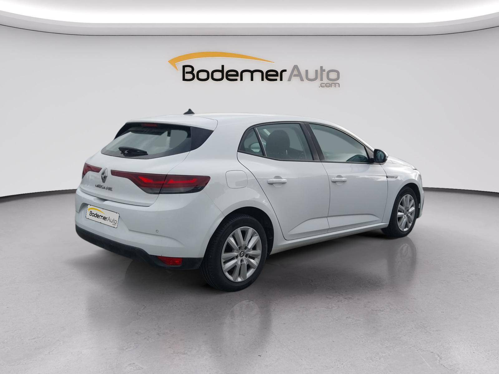 Vente en ligne Renault Megane 4  BLUE DCI 115 au prix de 13 900 €